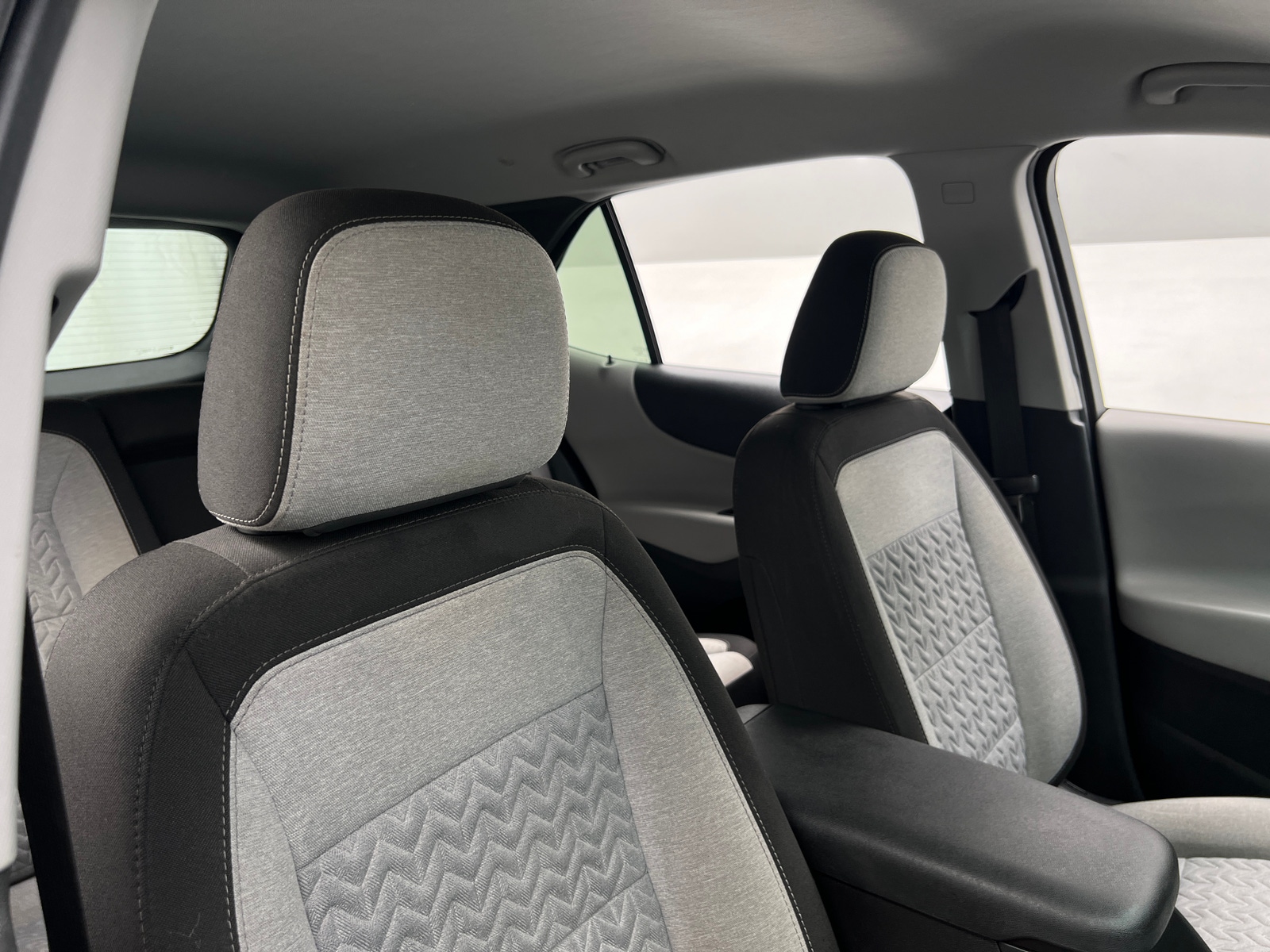 Thumbnail: 2023 Chevrolet Equinox - 2