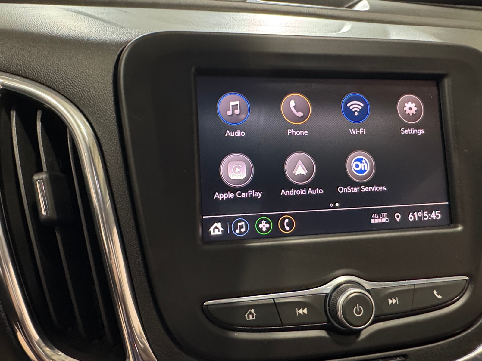 Thumbnail: 2020 Chevrolet Equinox - 4