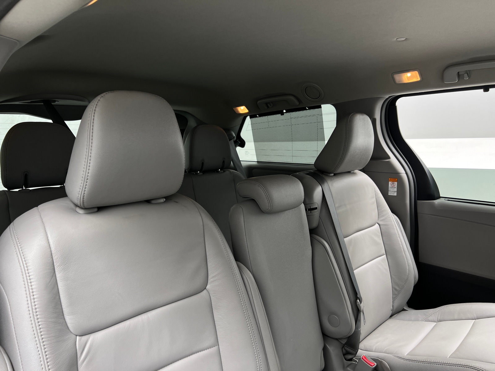 Thumbnail: 2019 Toyota Sienna - 5