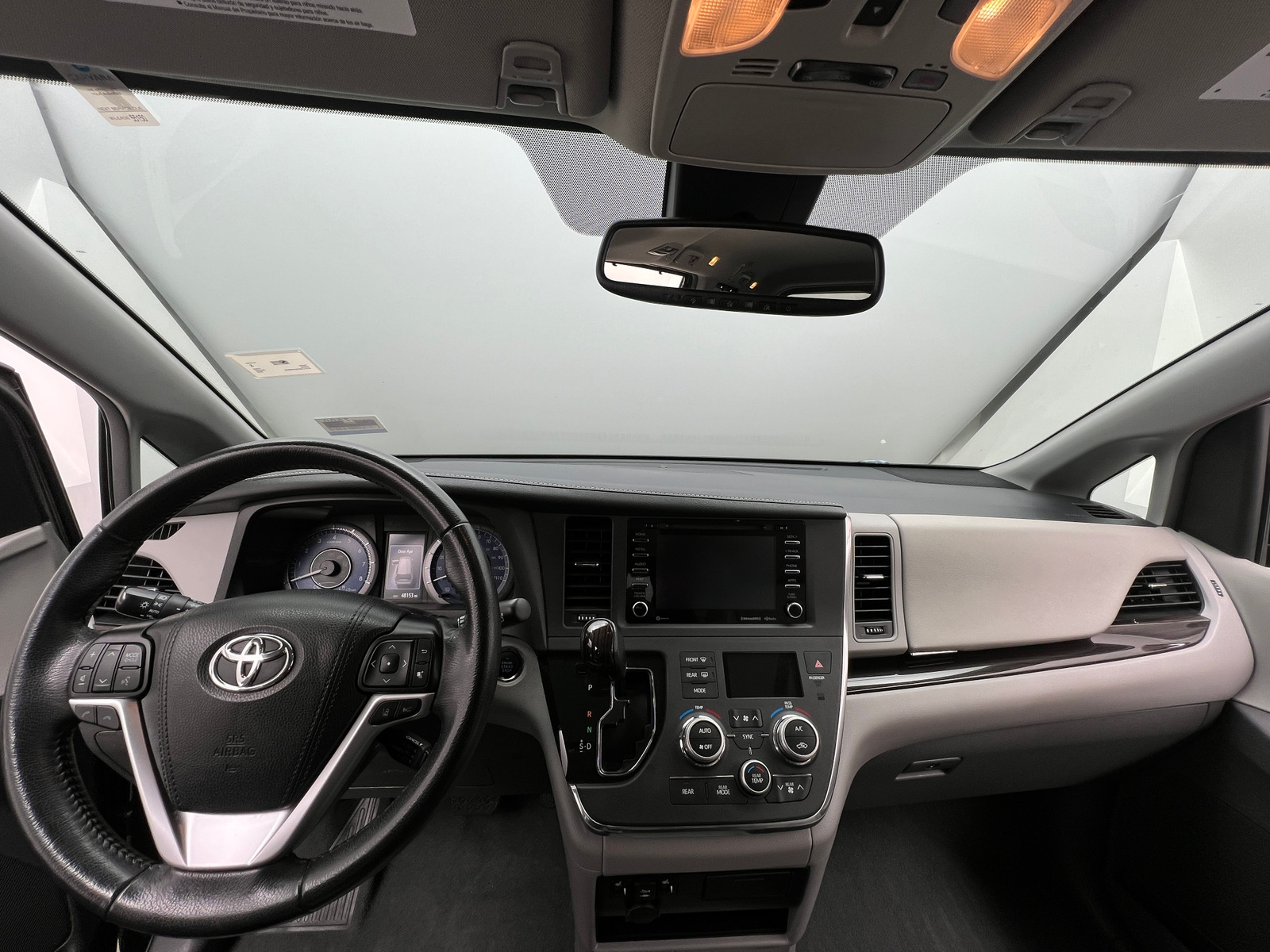Thumbnail: 2019 Toyota Sienna - 2