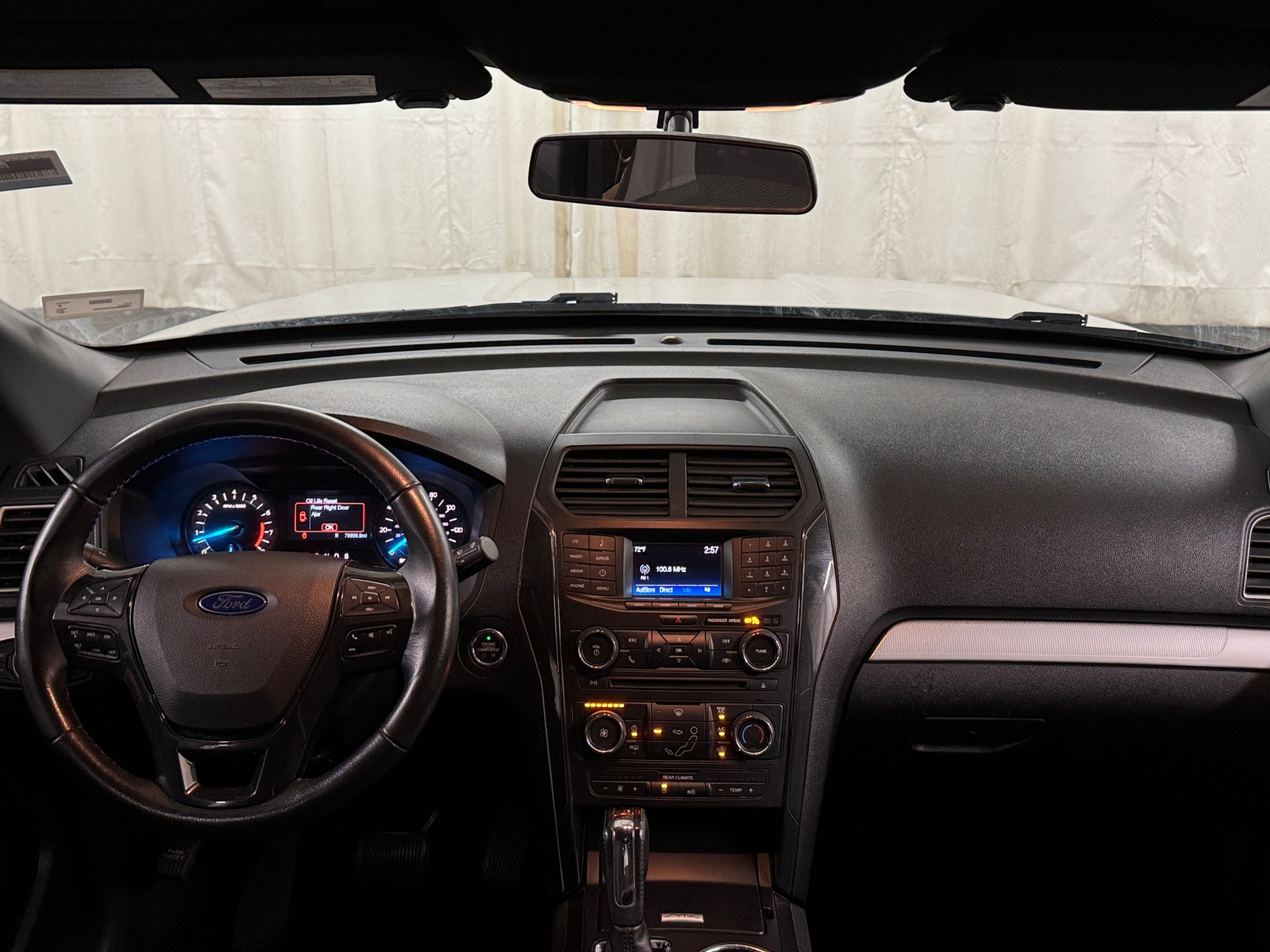 Thumbnail: 2017 Ford Explorer - 3