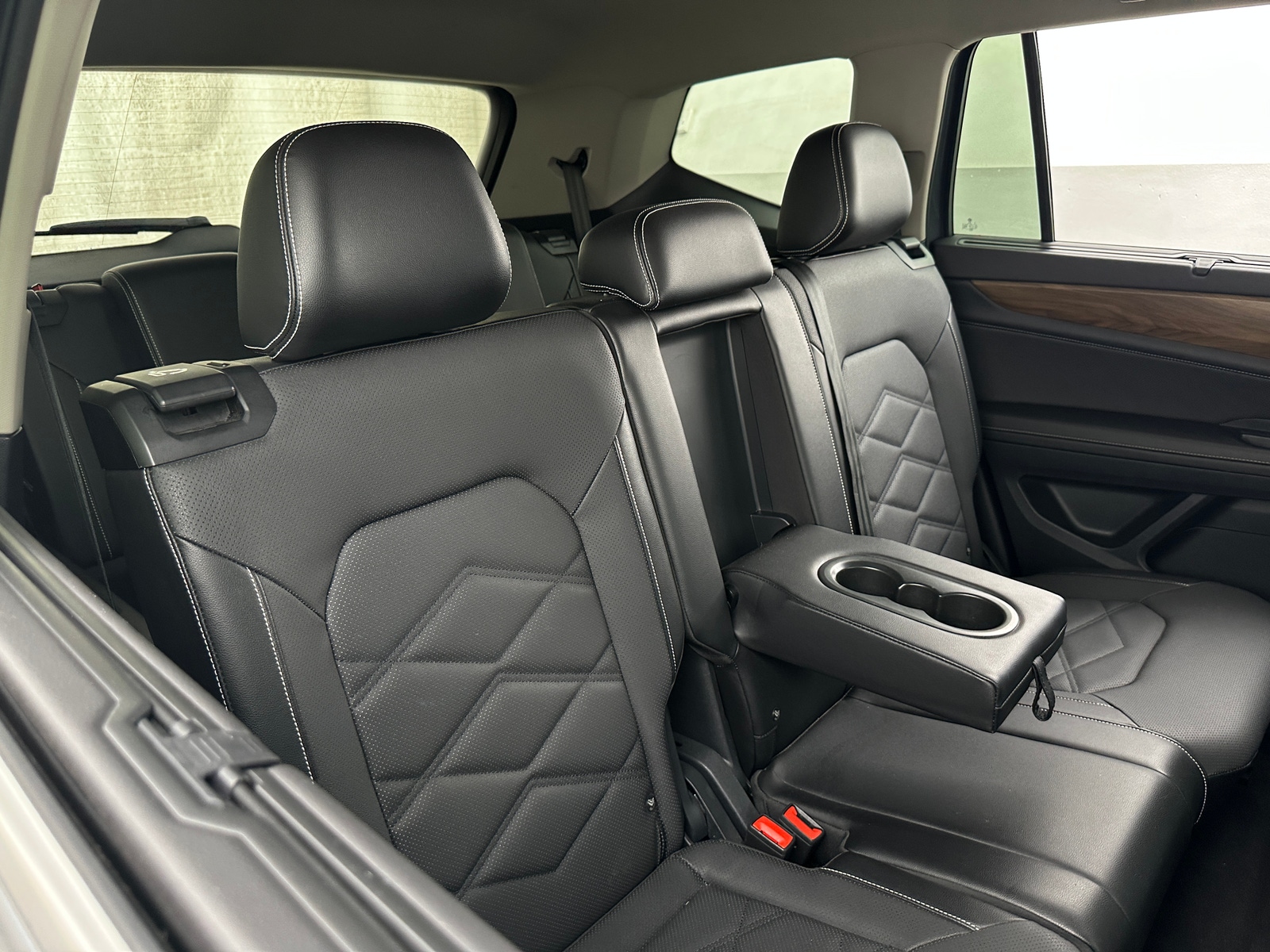 Thumbnail: 2024 Volkswagen Atlas - 5
