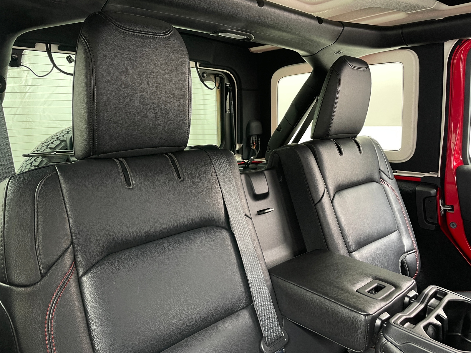 Thumbnail: 2019 Jeep Wrangler - 5