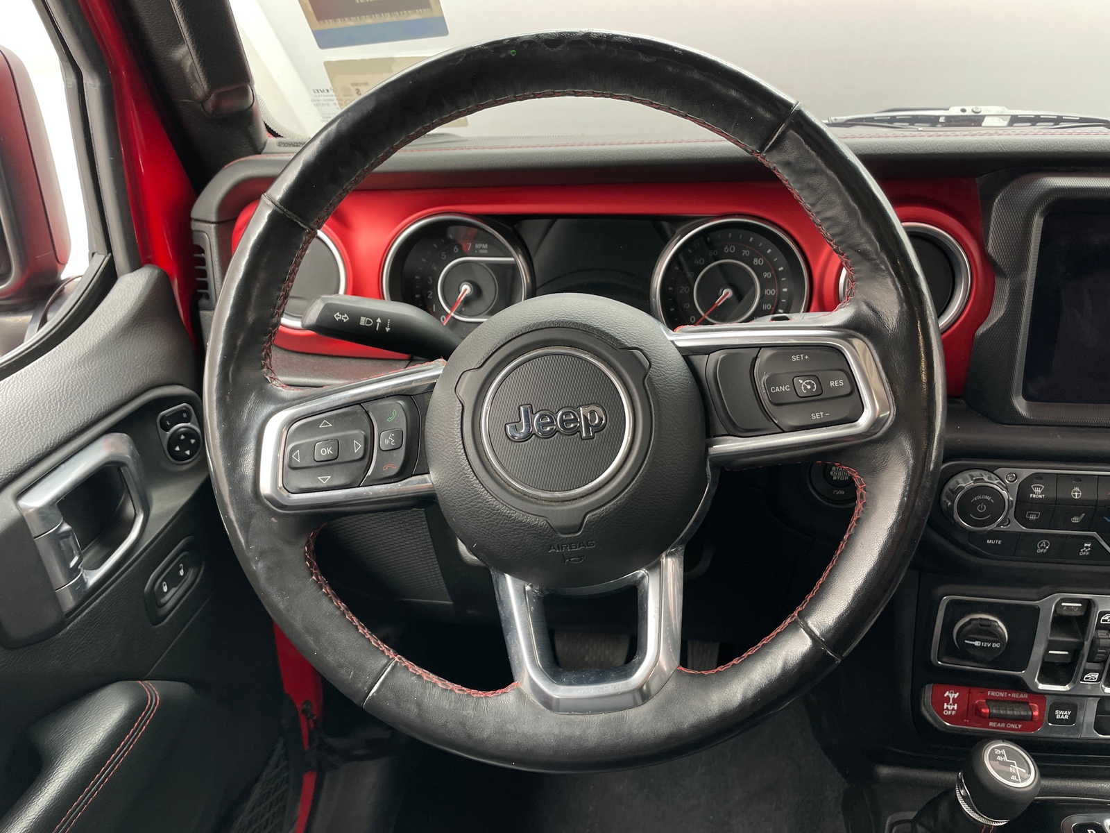 Thumbnail: 2019 Jeep Wrangler - 4