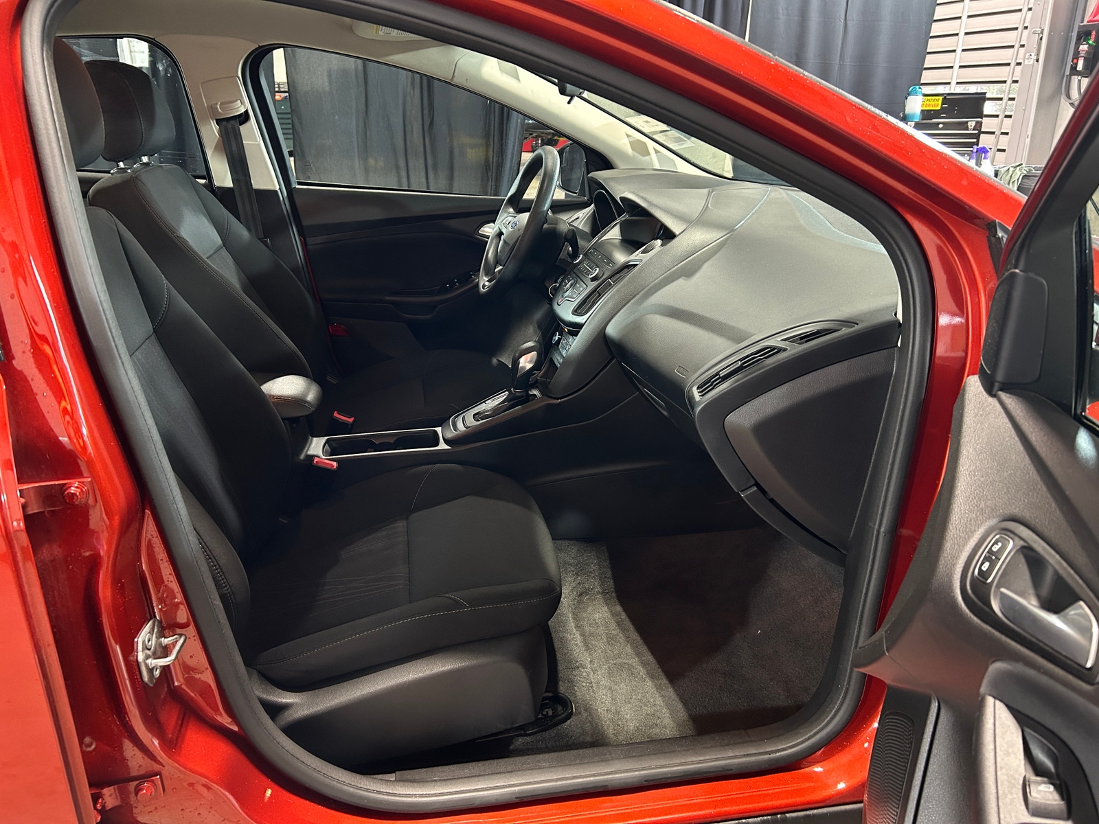 Thumbnail: 2018 Ford Focus - 2