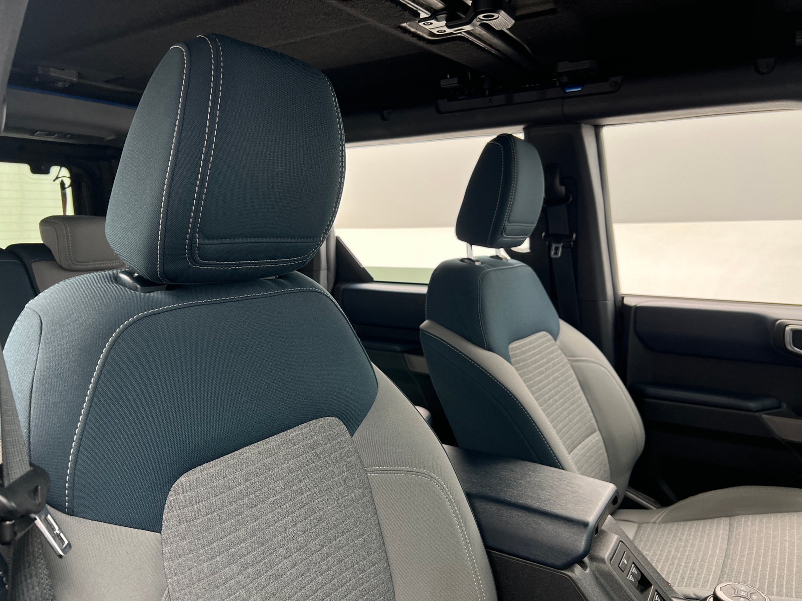 Thumbnail: 2022 Ford Bronco - 2