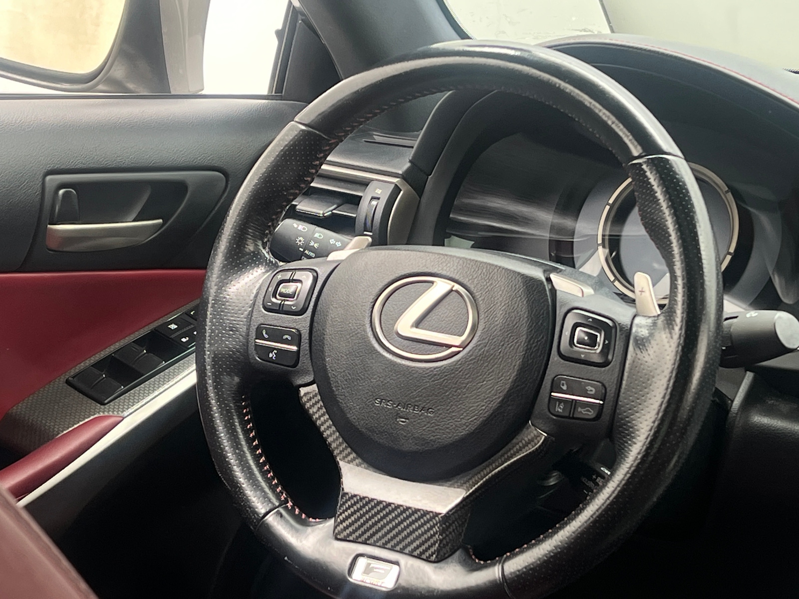 Thumbnail: 2017 Lexus IS - 4
