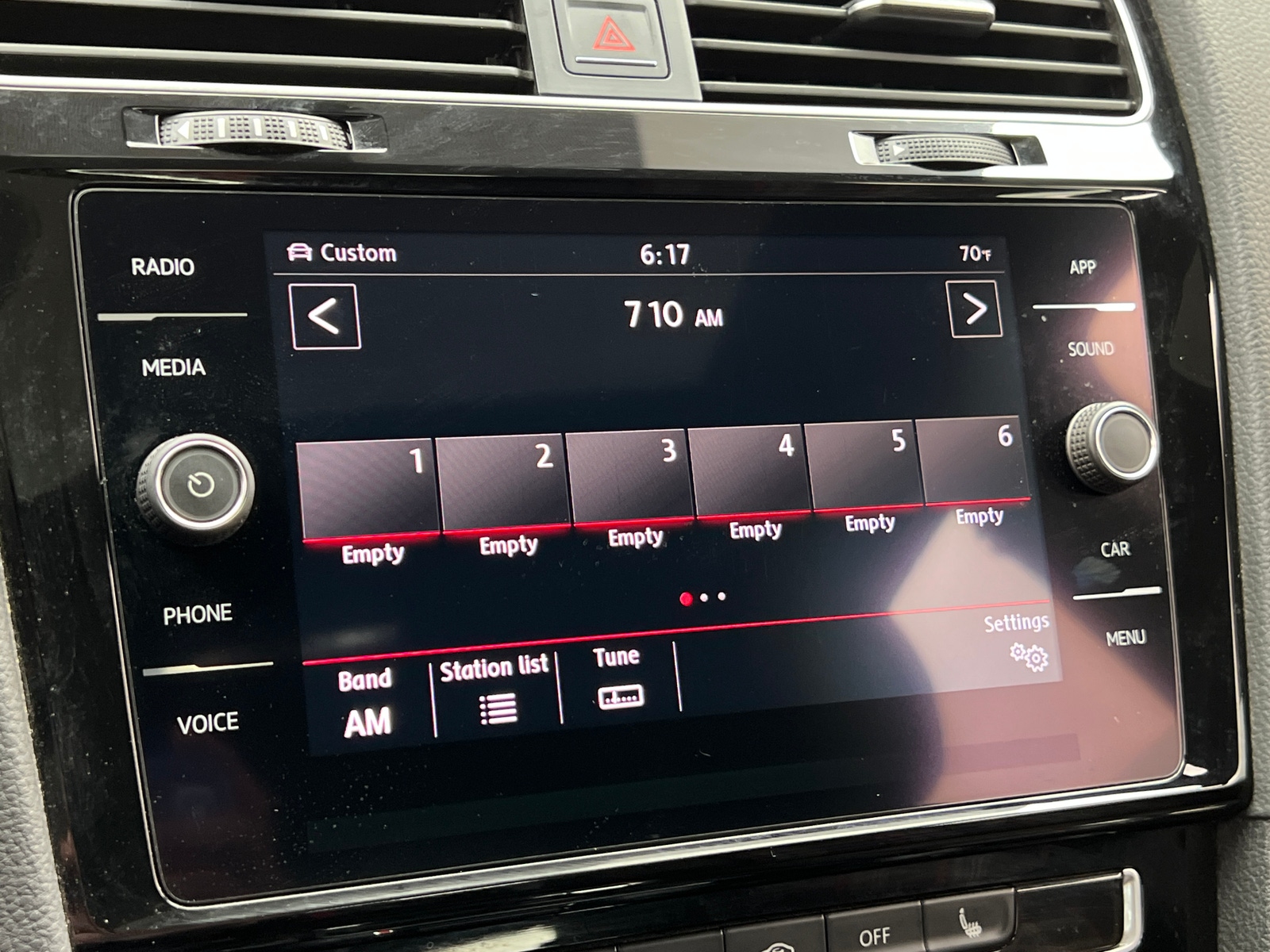 Thumbnail: 2018 Volkswagen Golf - 4