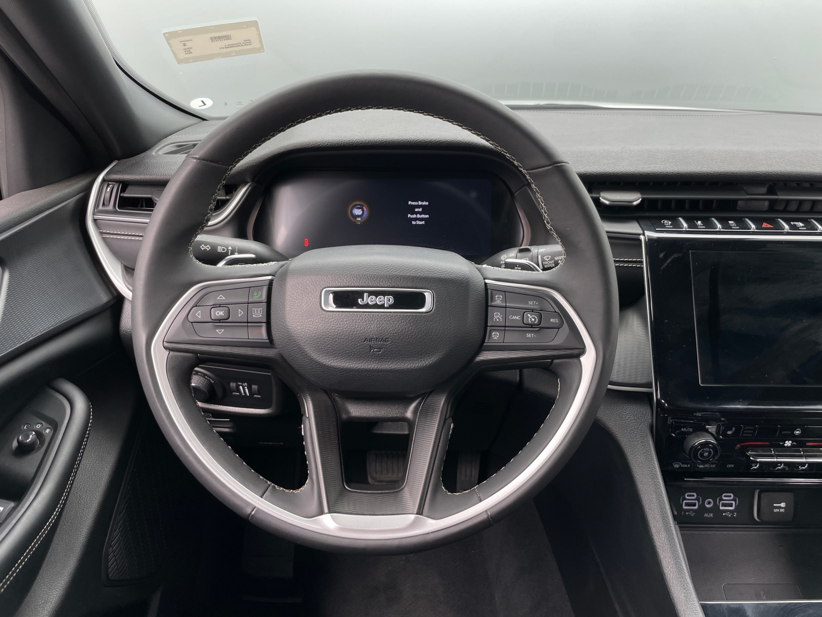 Thumbnail: 2024 Jeep Grand Cherokee L - 4