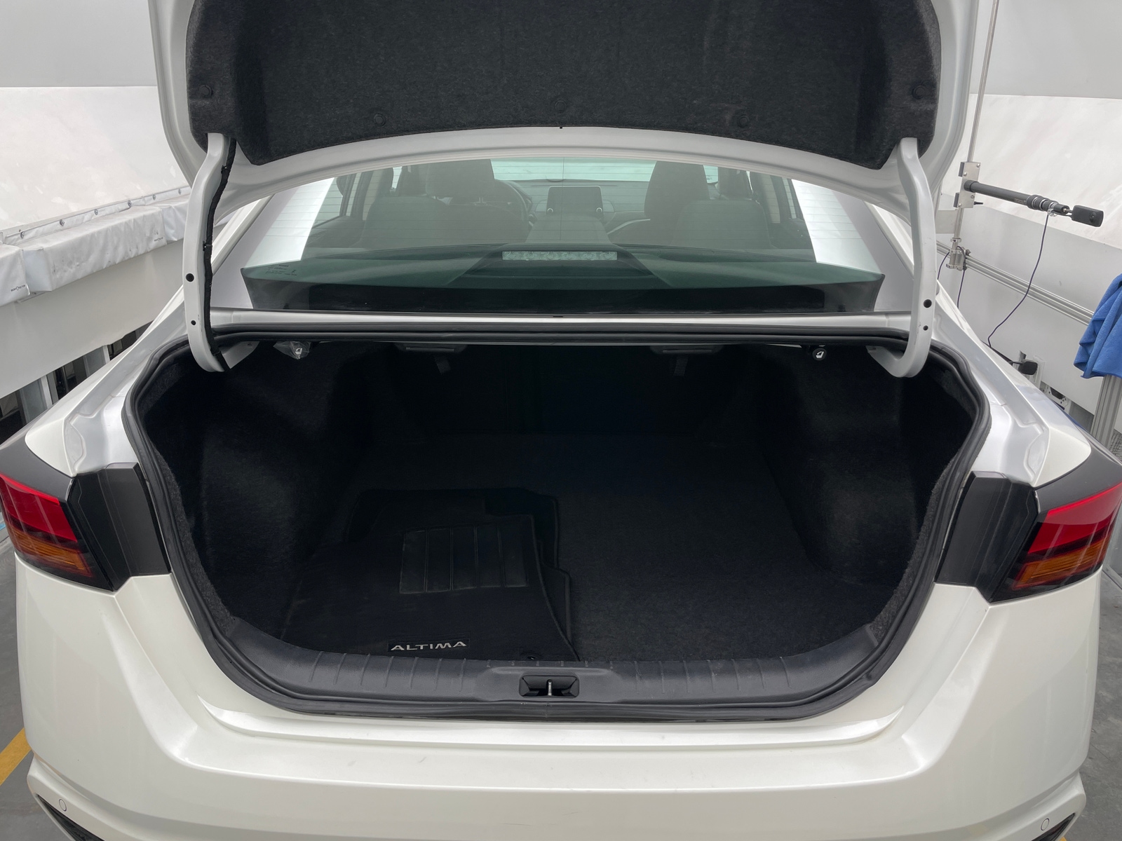 Thumbnail: 2024 Nissan Altima - 7