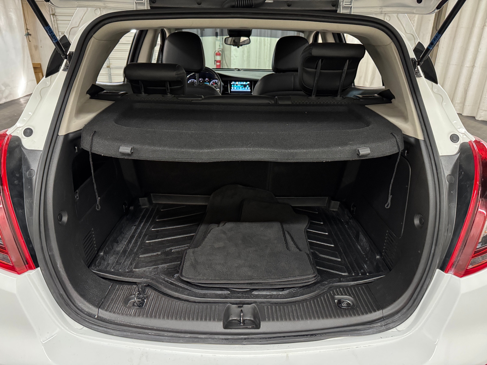 Thumbnail: 2020 Buick Encore - 7