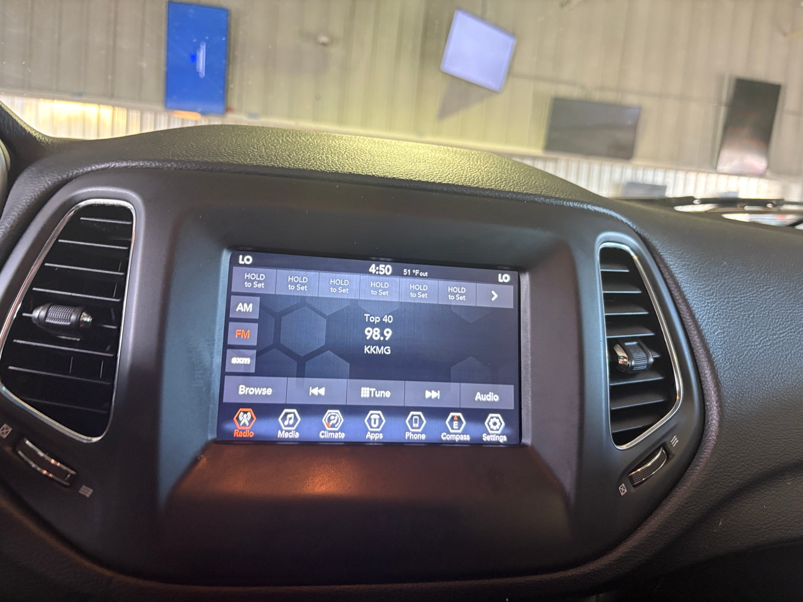 Thumbnail: 2019 Jeep Compass - 4