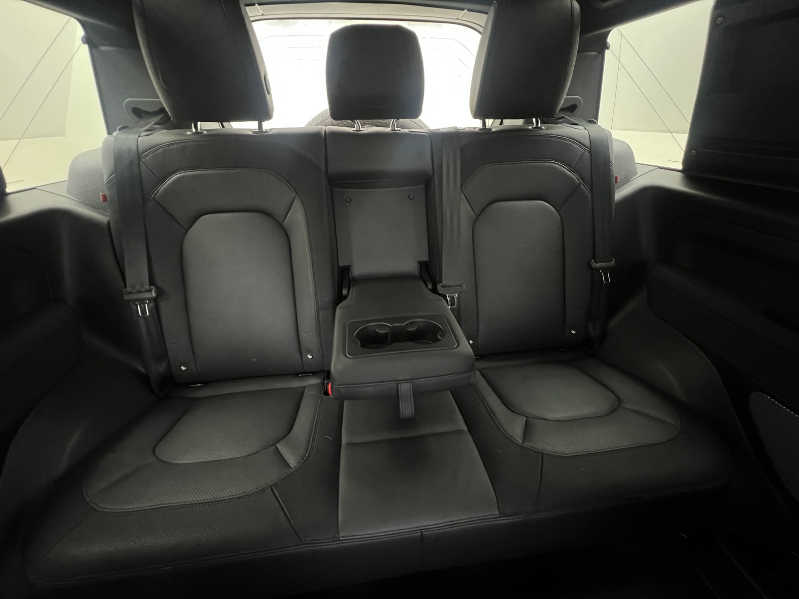 Thumbnail: 2023 Land Rover Defender - 5