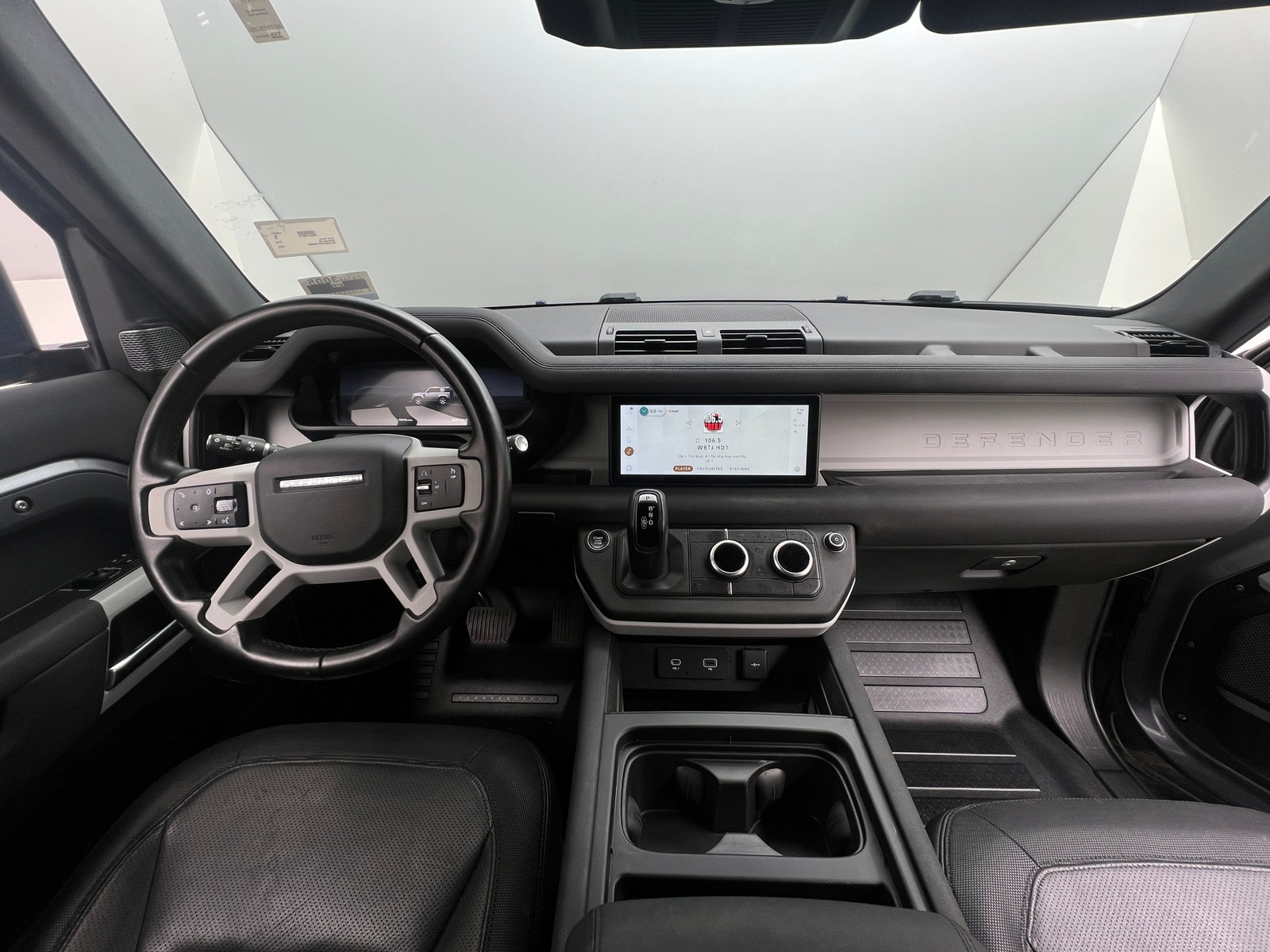 Thumbnail: 2023 Land Rover Defender - 2