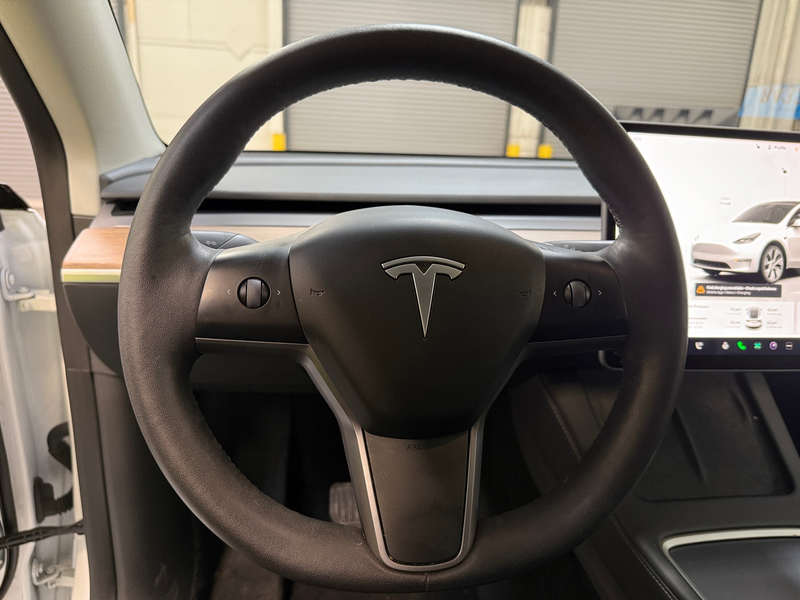 Thumbnail: 2023 Tesla Model Y - 4