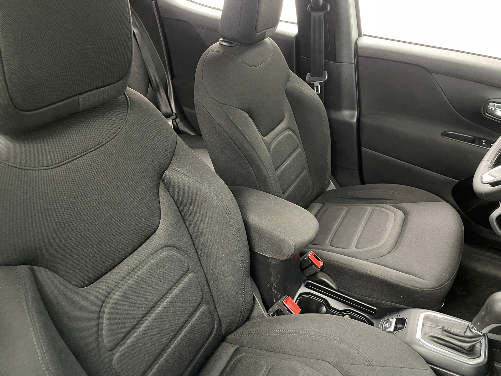 Thumbnail: 2019 Jeep Renegade - 2