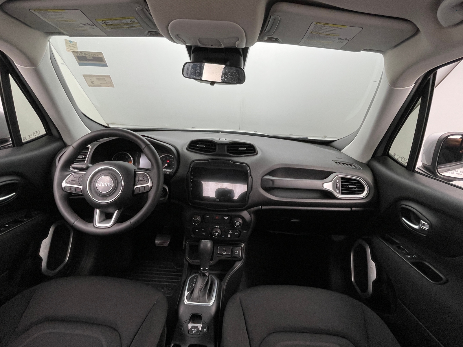 Thumbnail: 2019 Jeep Renegade - 3