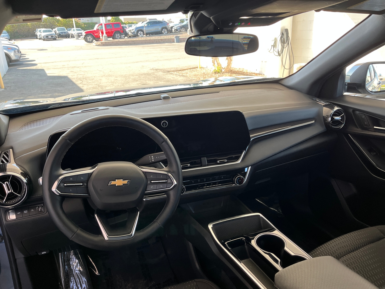 Thumbnail: 2025 Chevrolet Equinox - 3