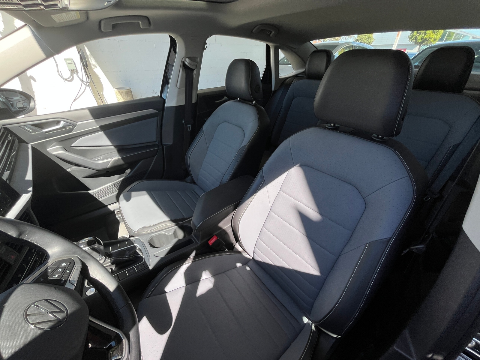 Thumbnail: 2025 Volkswagen Jetta - 2