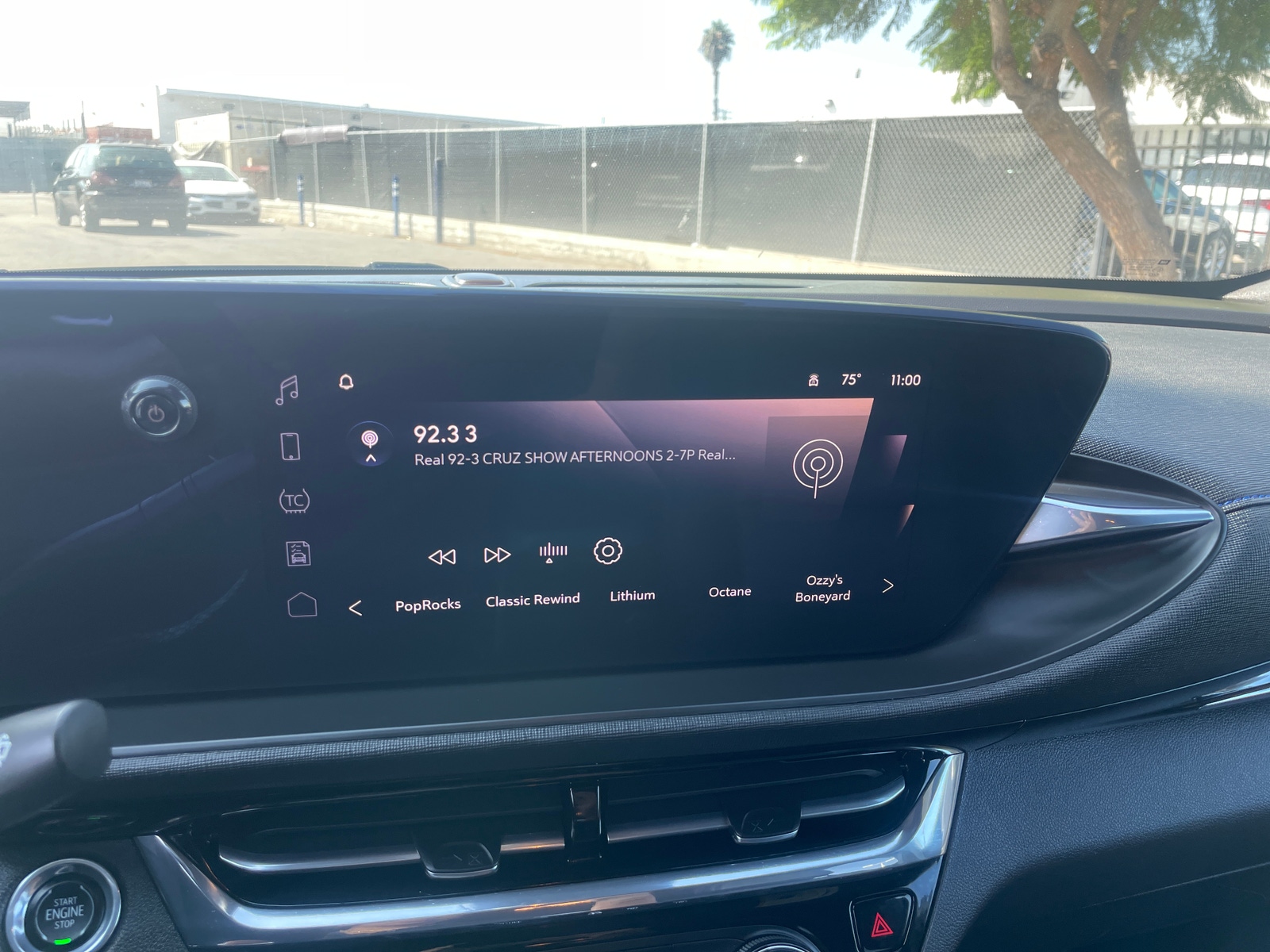 Thumbnail: 2025 Buick Envista - 4