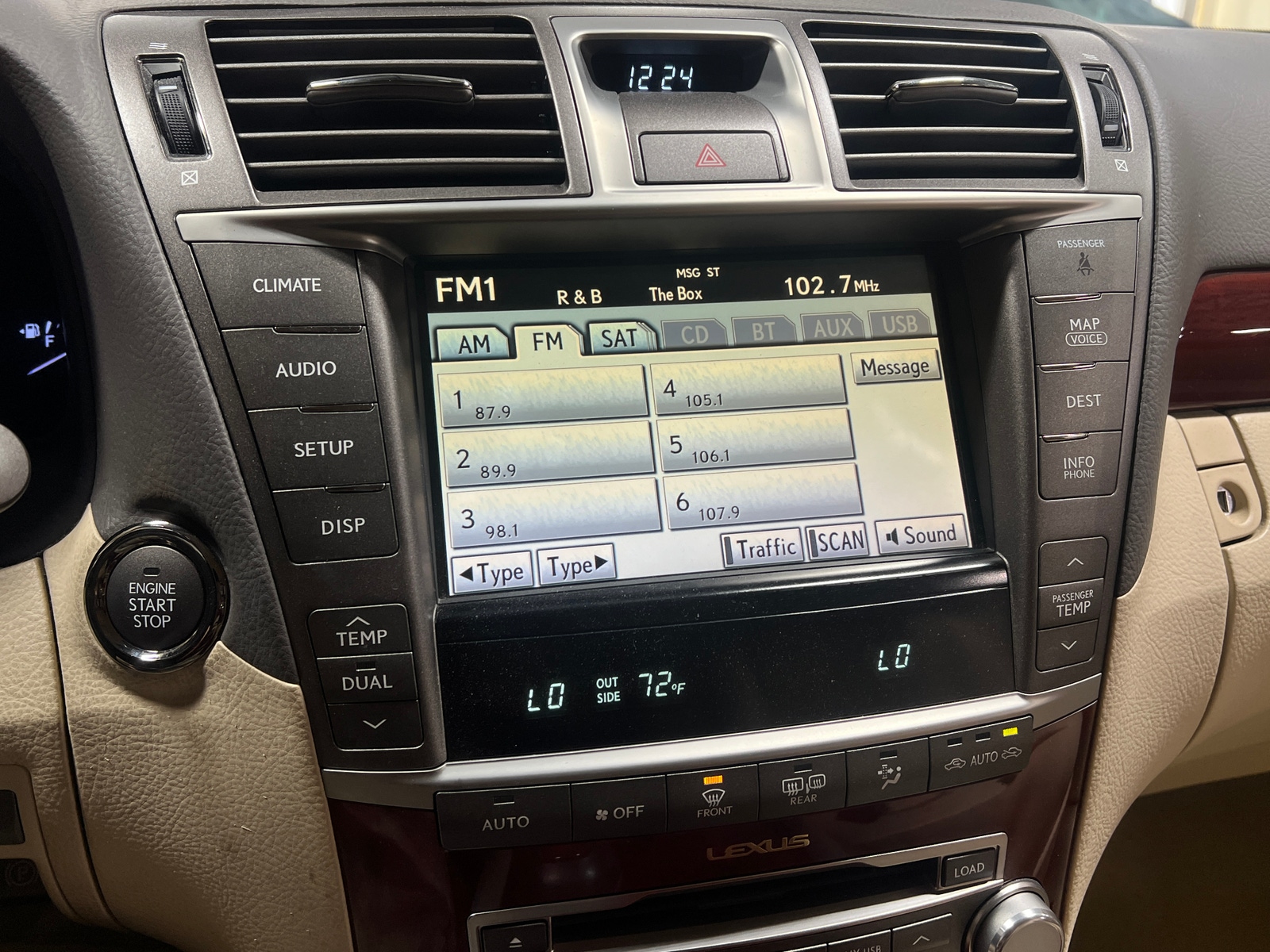 Thumbnail: 2012 Lexus LS - 3