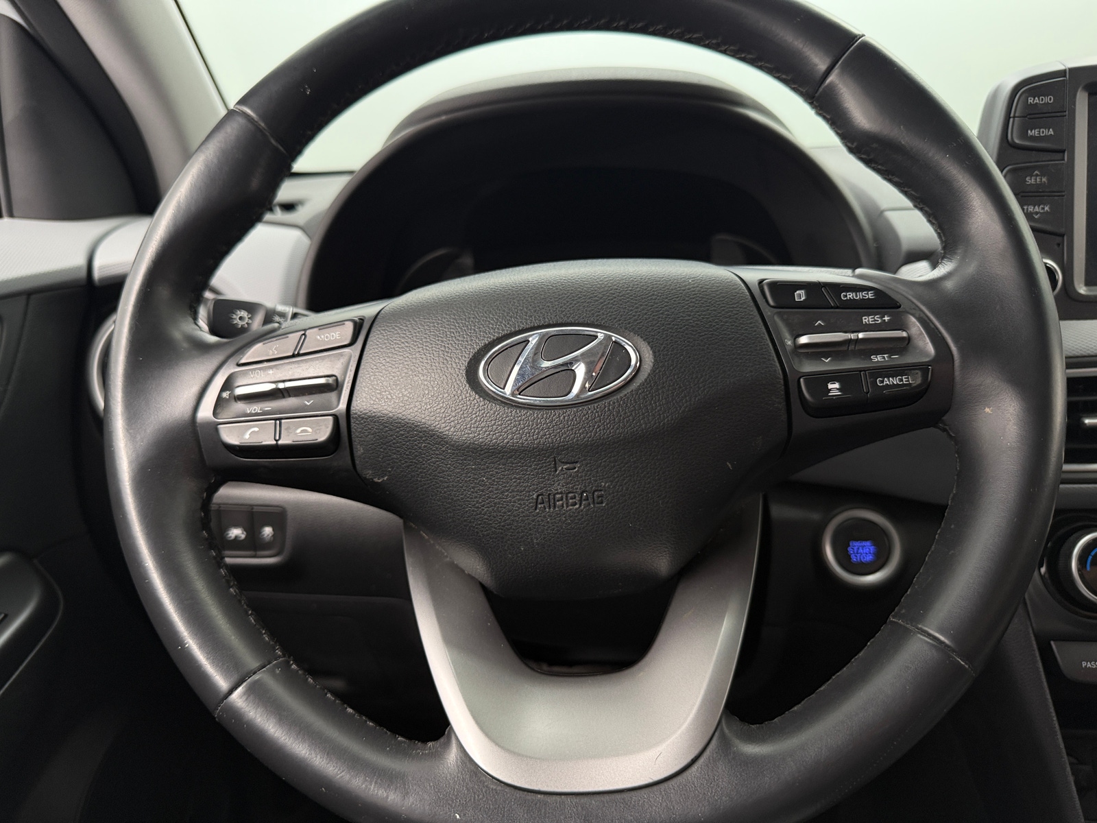 Thumbnail: 2020 Hyundai Kona - 4