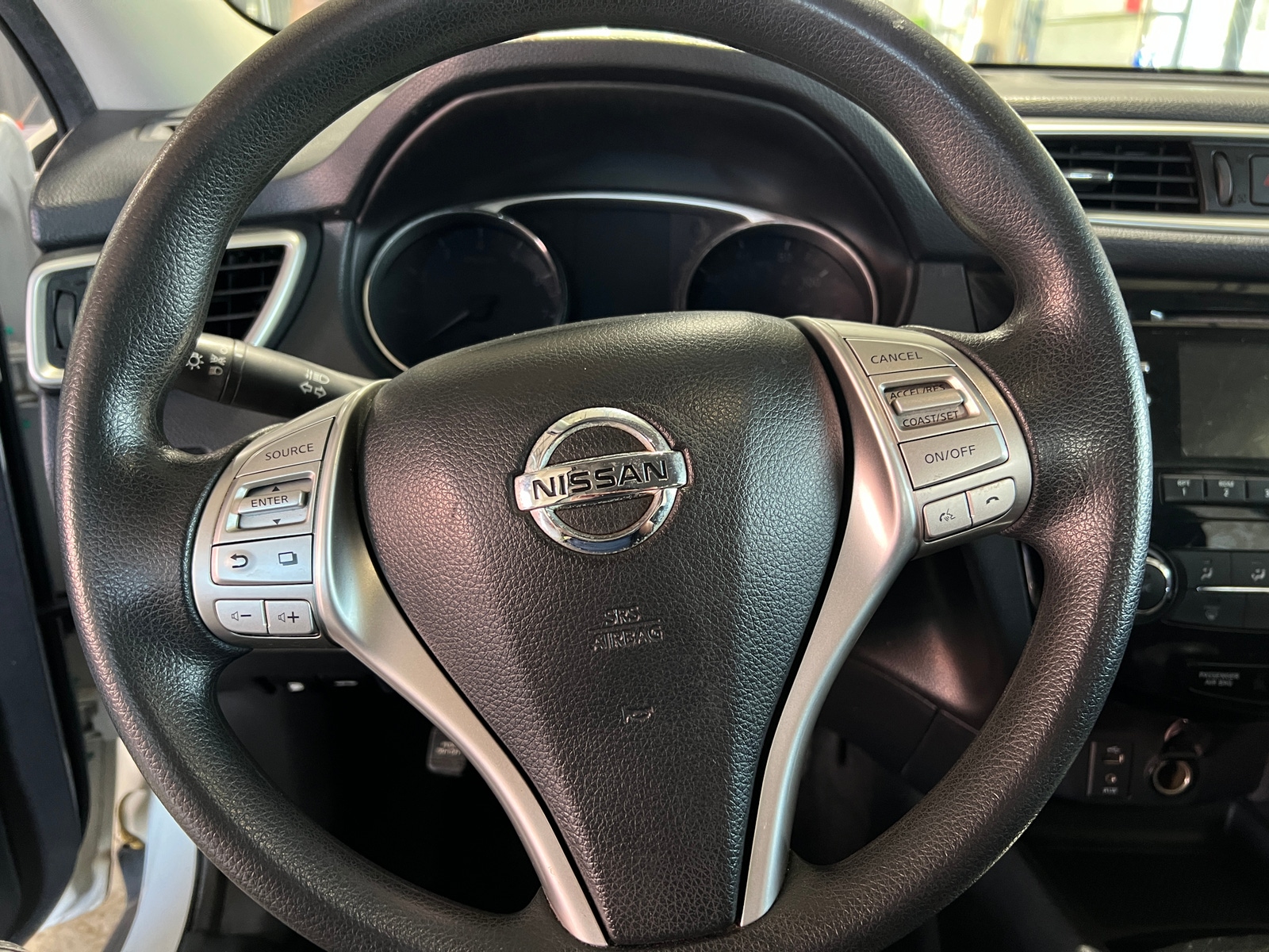 Thumbnail: 2016 Nissan Rogue - 5