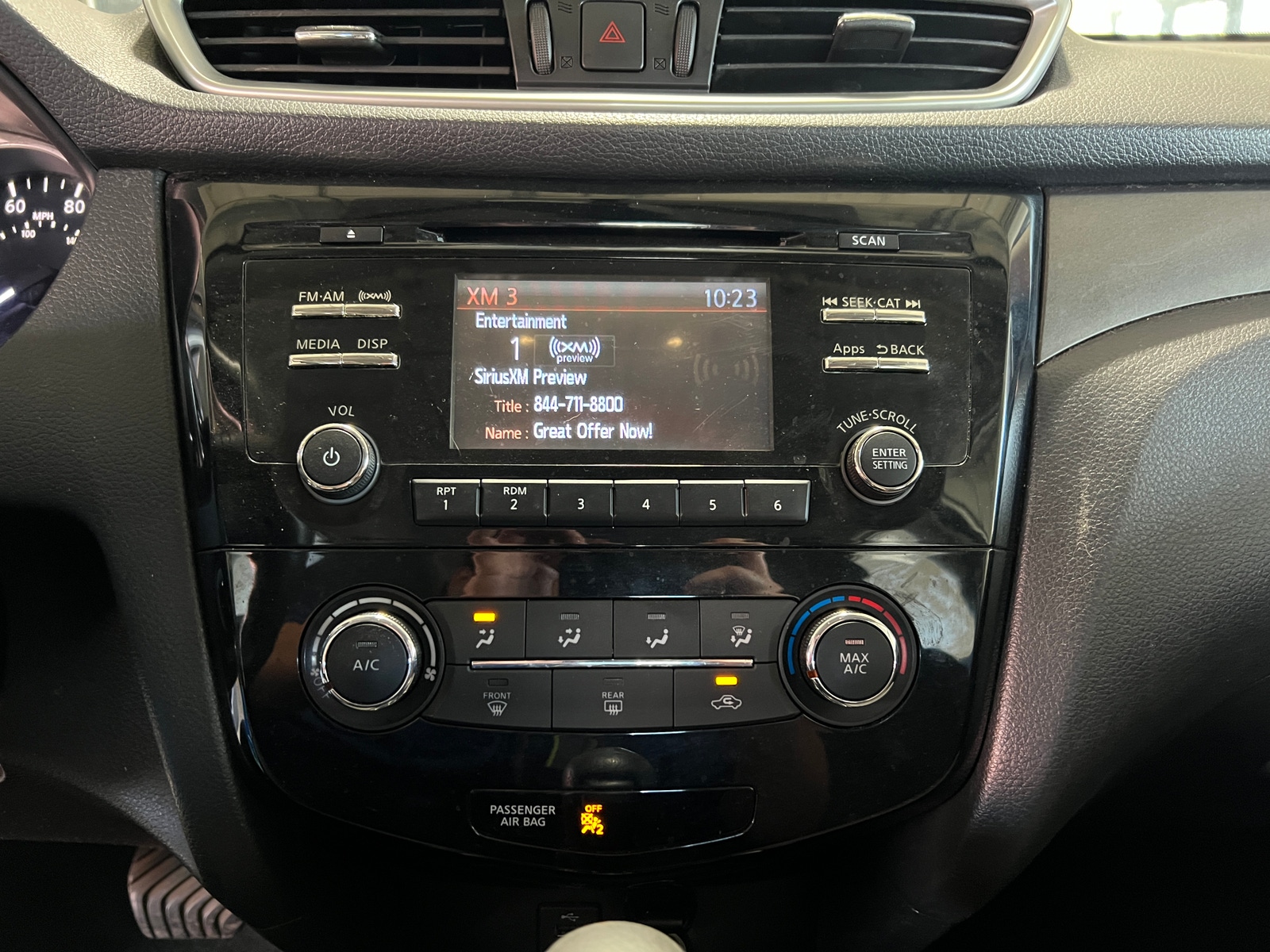 Thumbnail: 2016 Nissan Rogue - 4