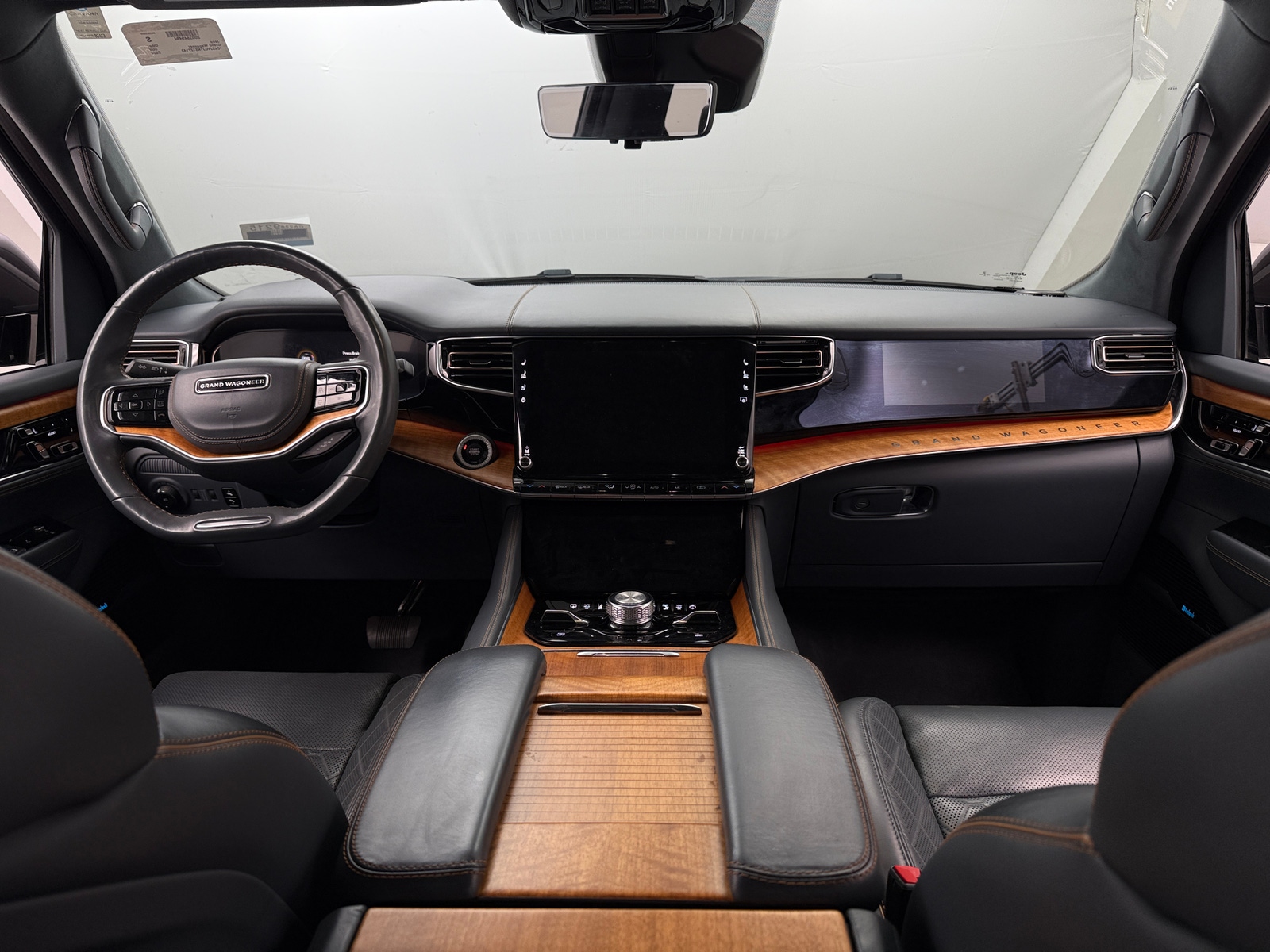 Thumbnail: 2022 Jeep Grand Wagoneer - 2