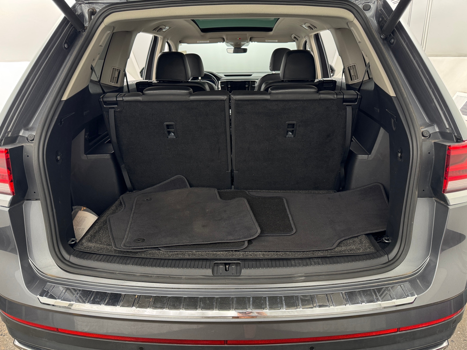 Thumbnail: 2021 Volkswagen Atlas - 6