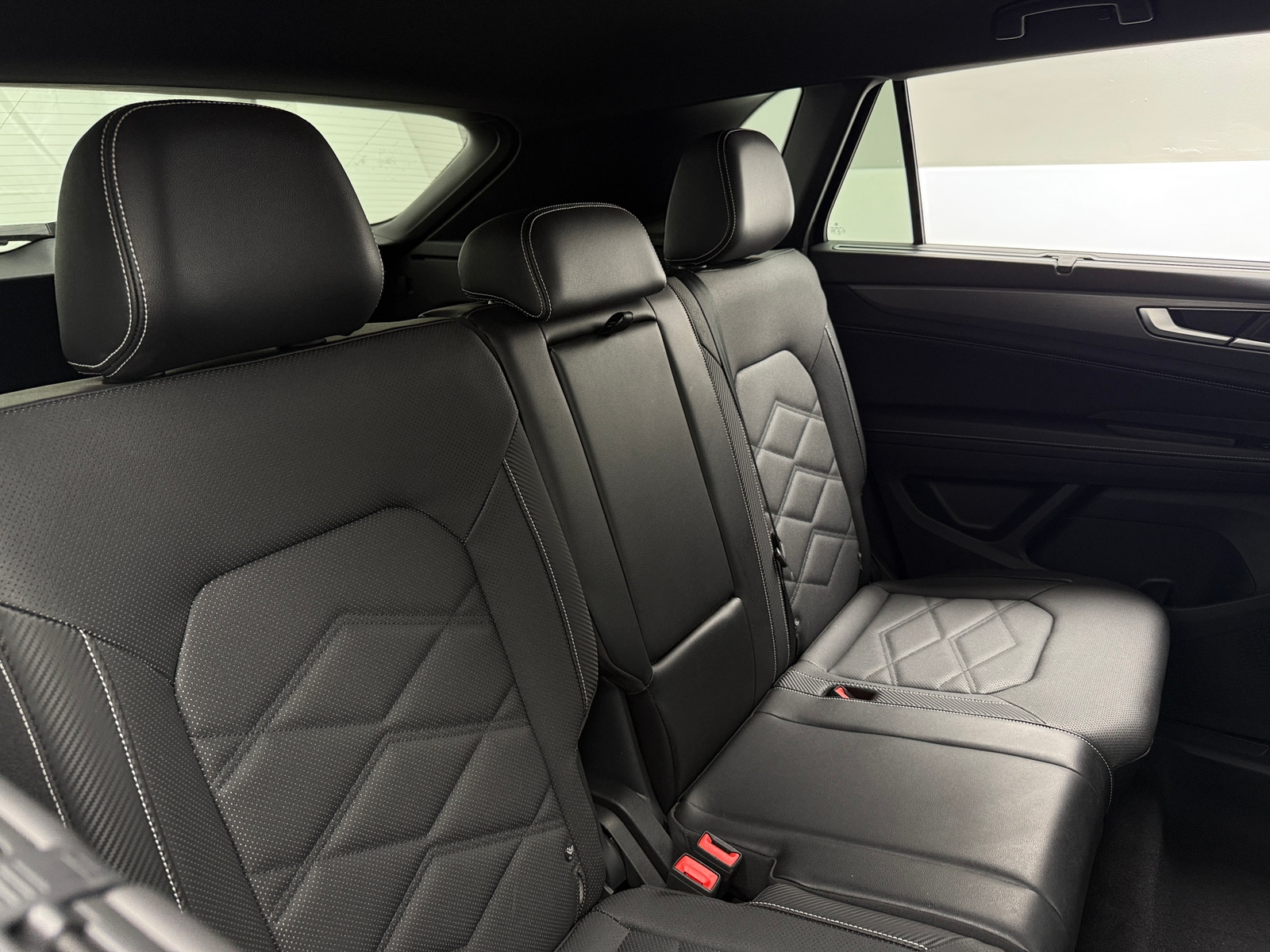 Thumbnail: 2024 Volkswagen Atlas - 5