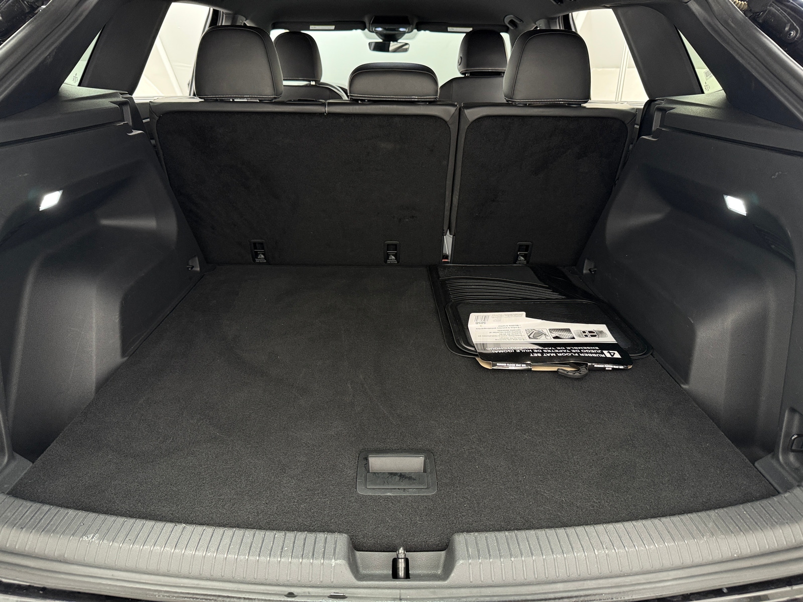 Thumbnail: 2024 Volkswagen Atlas - 6