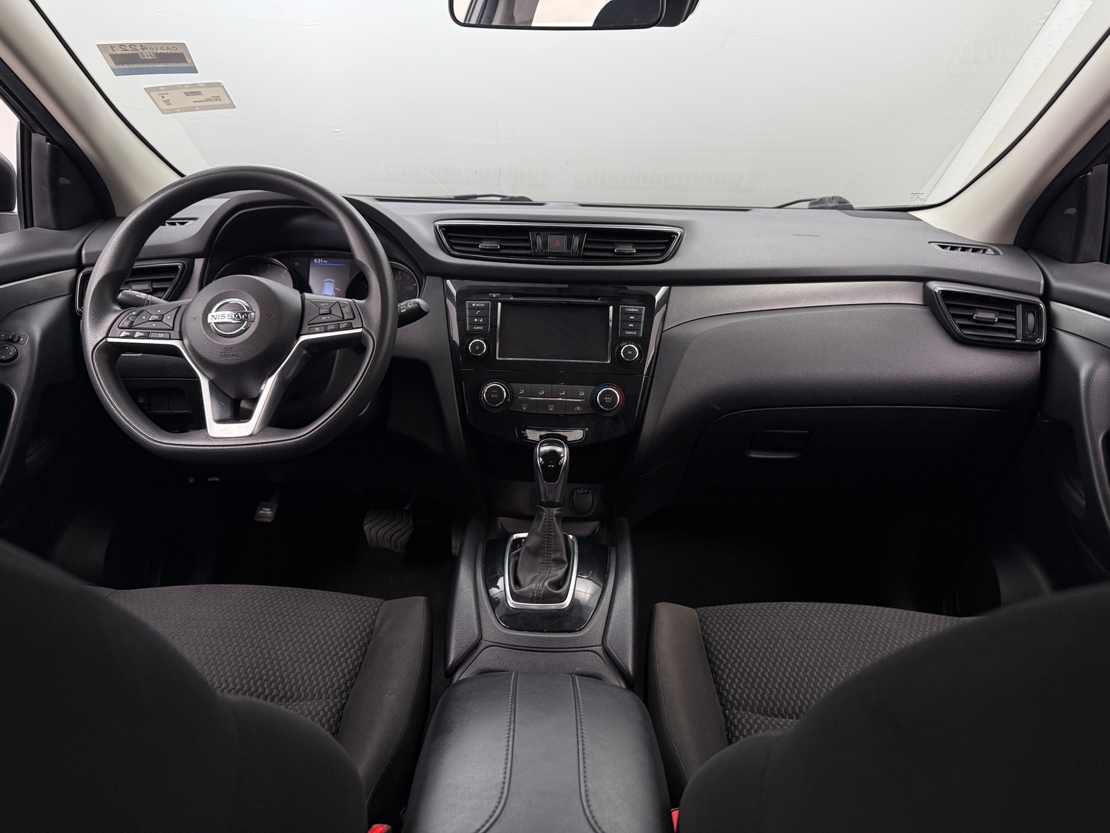 Thumbnail: 2021 Nissan Rogue Sport - 3