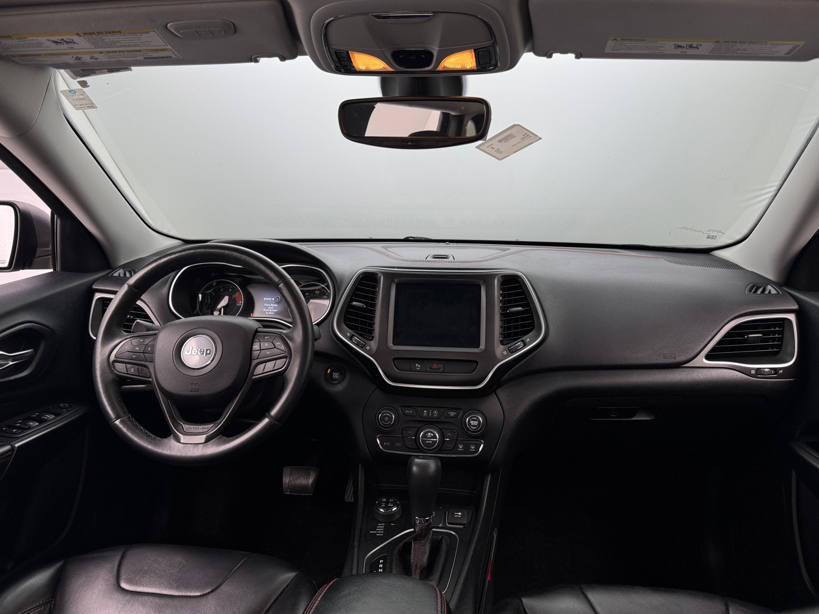 Thumbnail: 2019 Jeep Cherokee - 3
