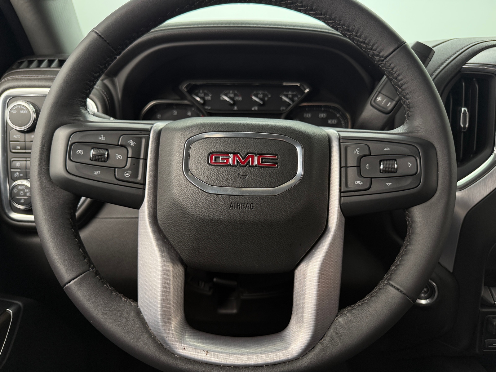 Thumbnail: 2022 GMC Sierra 3500 - 5