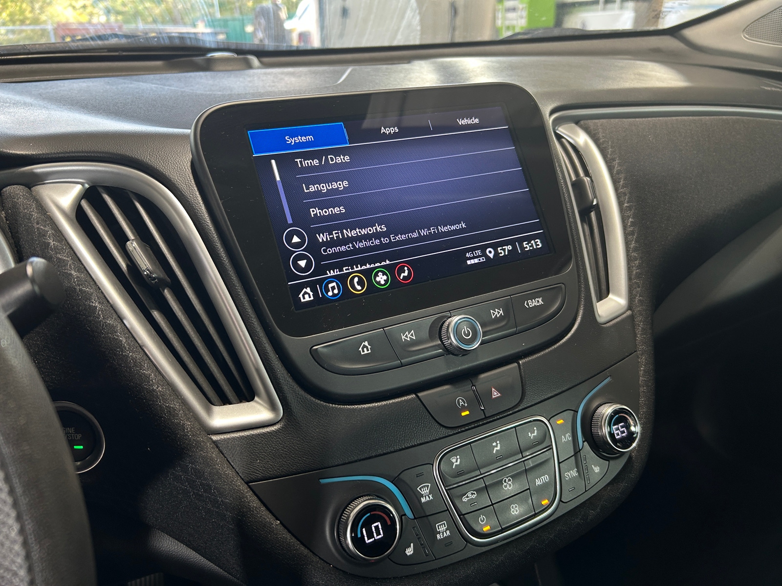 Thumbnail: 2024 Chevrolet Malibu - 4