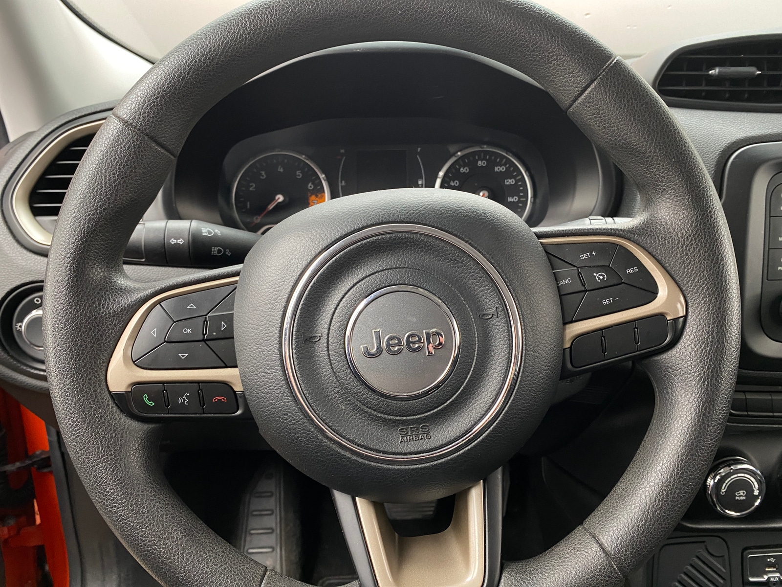 Thumbnail: 2015 Jeep Renegade - 5