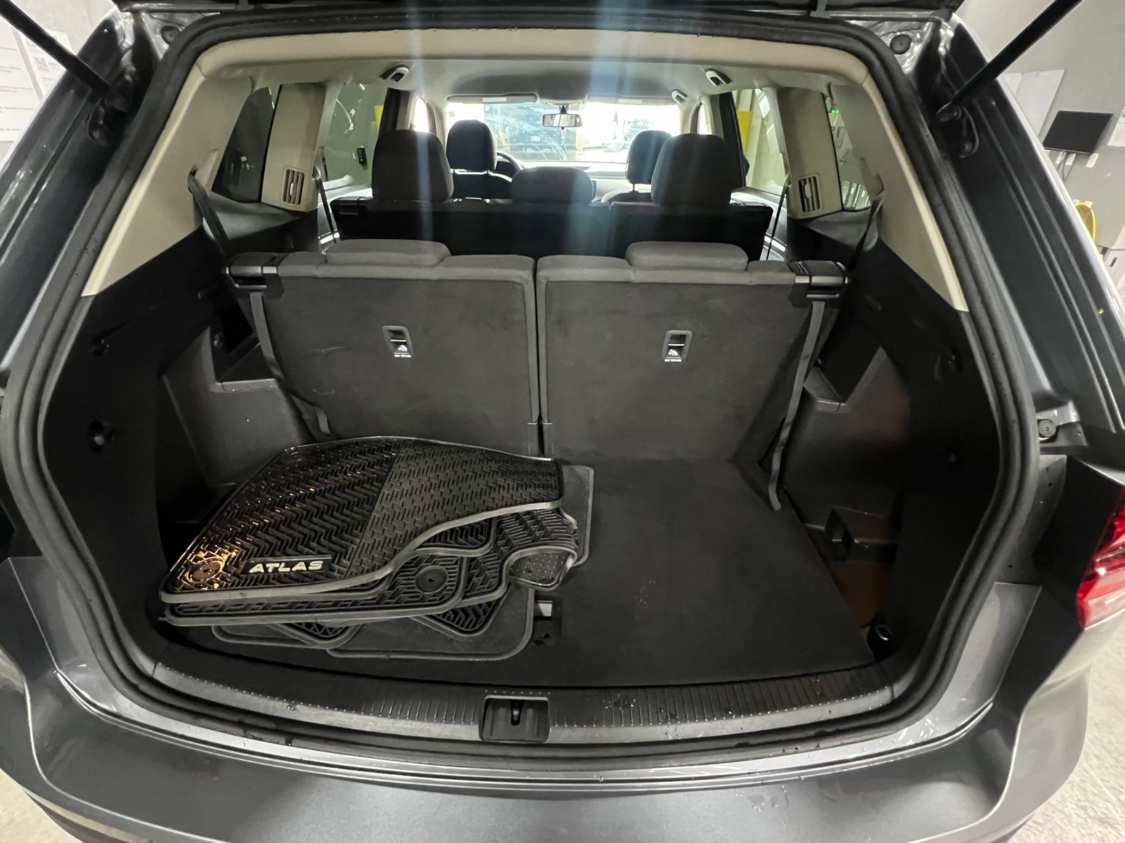 Thumbnail: 2019 Volkswagen Atlas - 7