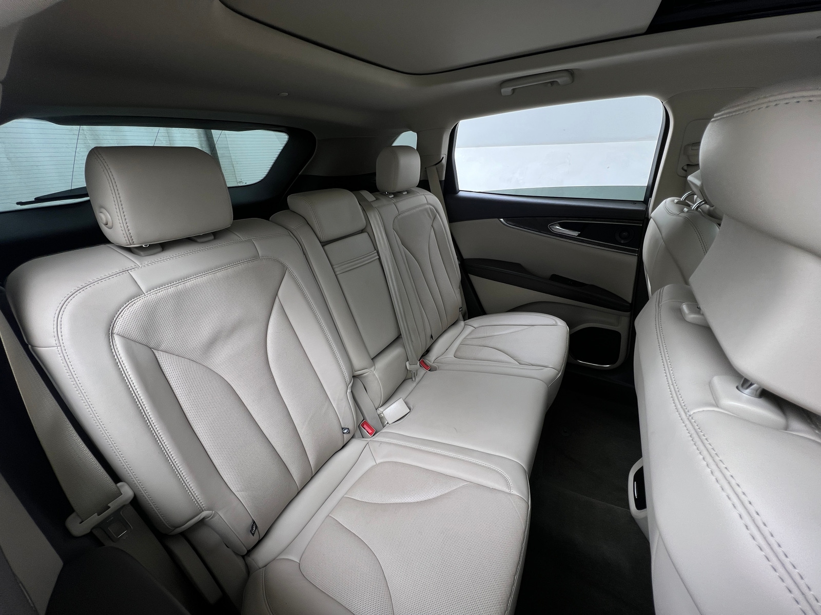 Thumbnail: 2019 Lincoln Nautilus - 5