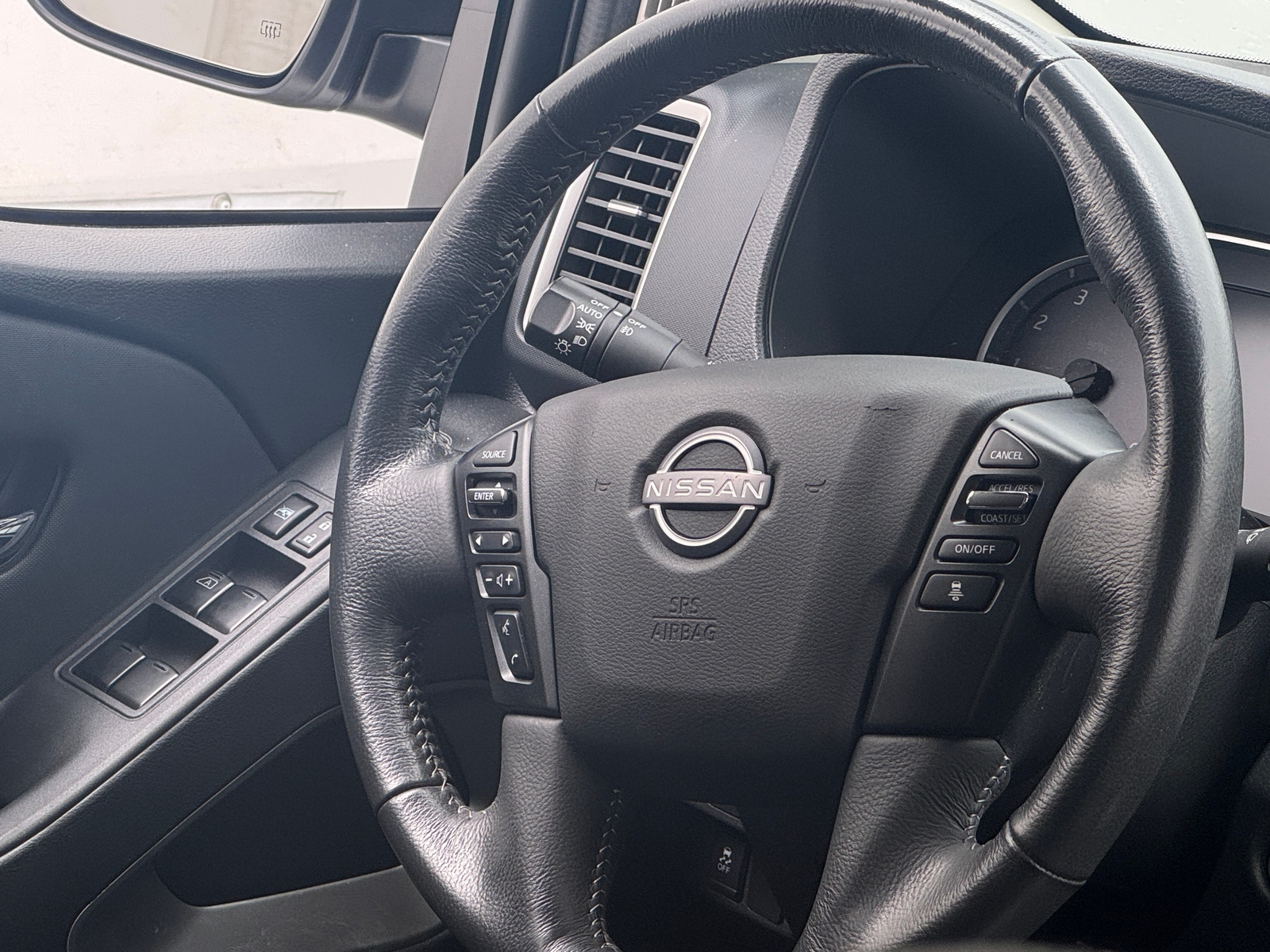 Thumbnail: 2023 Nissan Frontier - 5