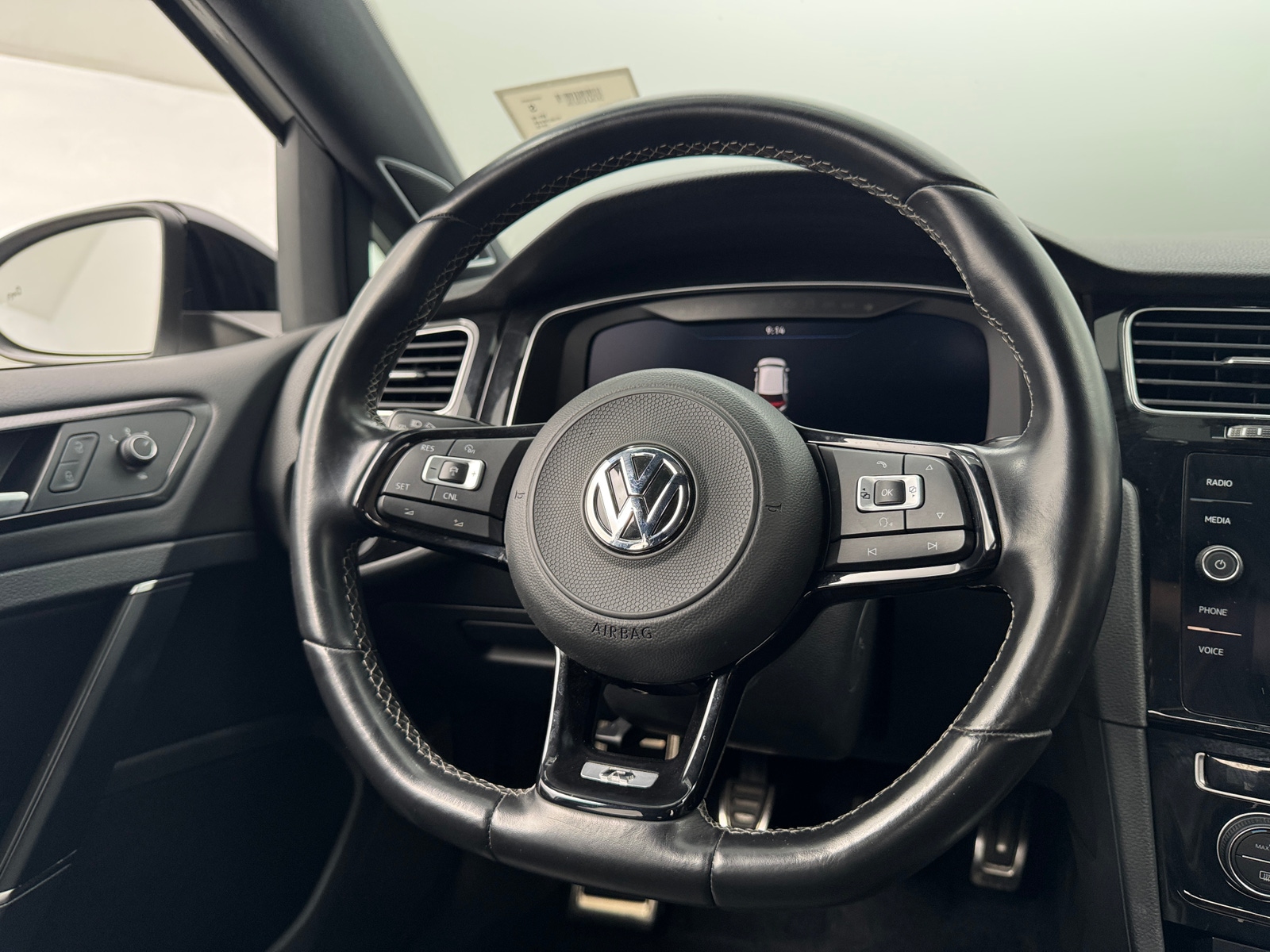 Thumbnail: 2018 Volkswagen Golf - 4