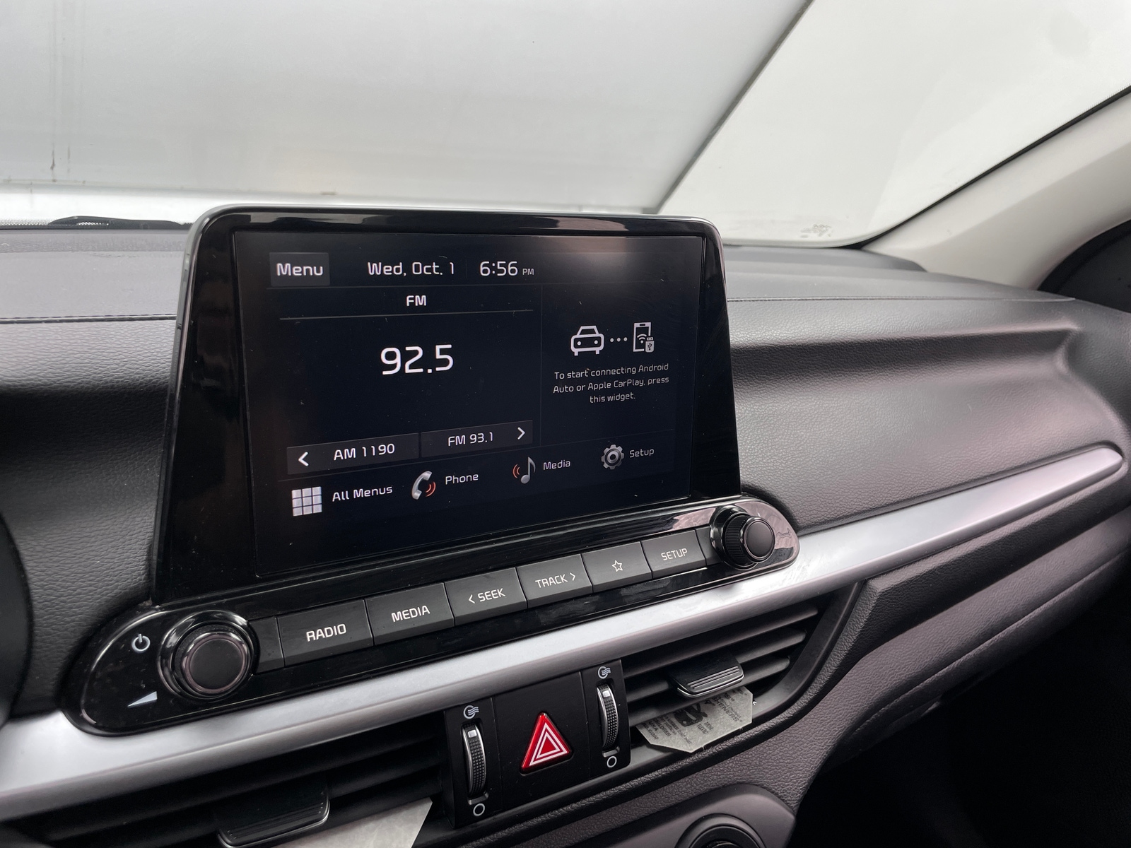 Thumbnail: 2024 Kia Forte - 4