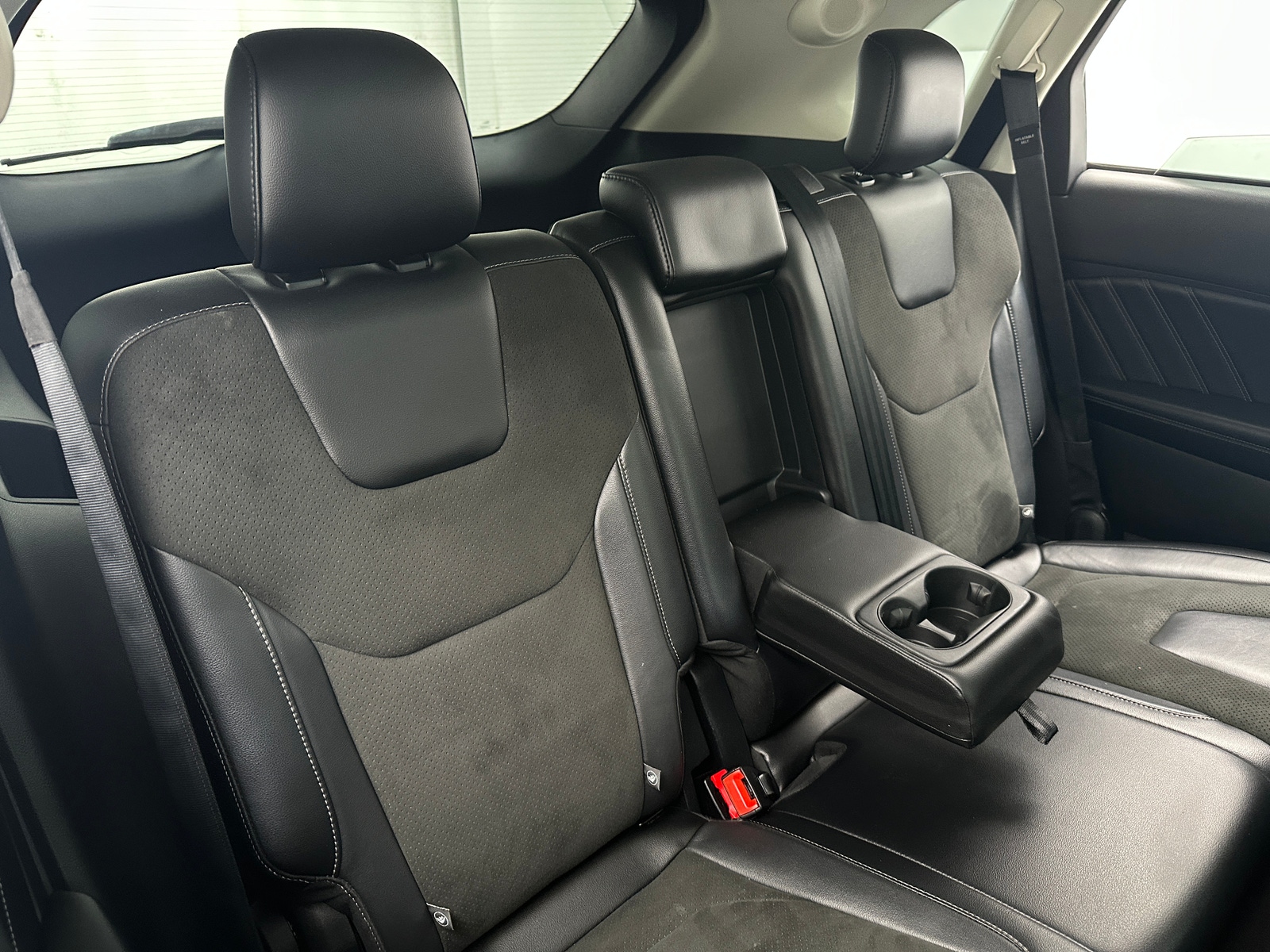 Thumbnail: 2016 Ford Edge - 6