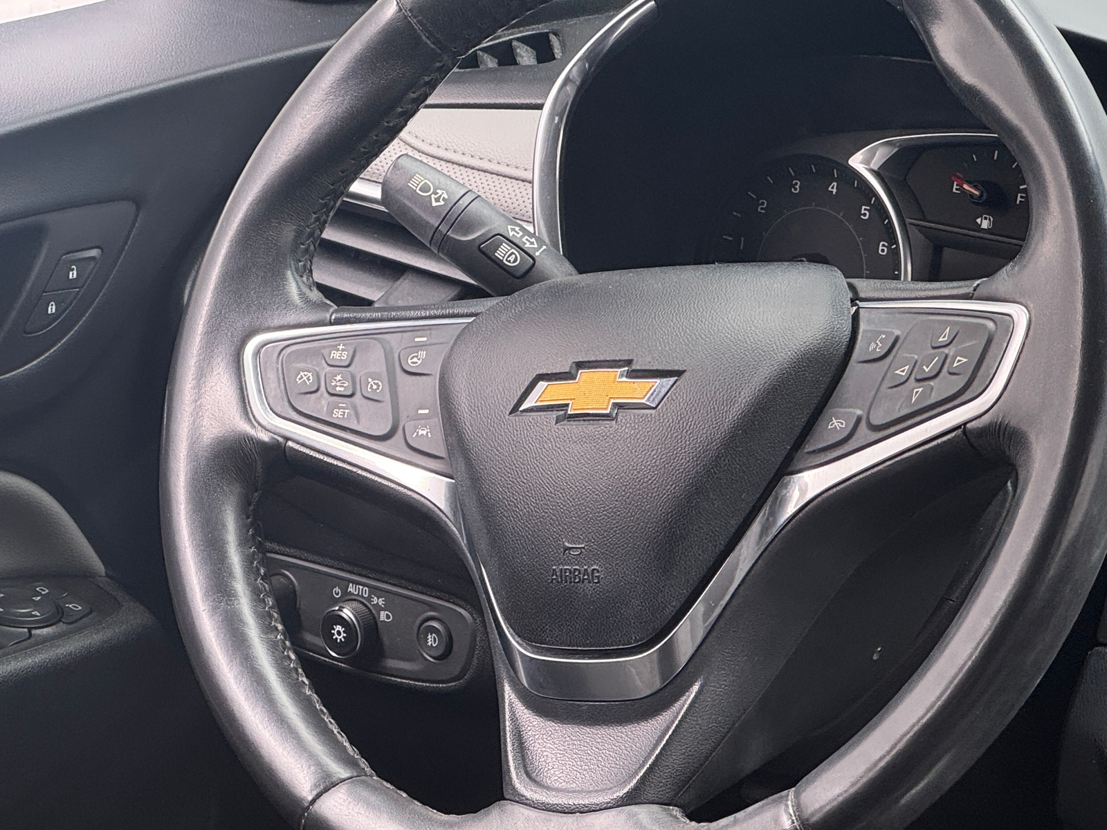 Thumbnail: 2018 Chevrolet Equinox - 4