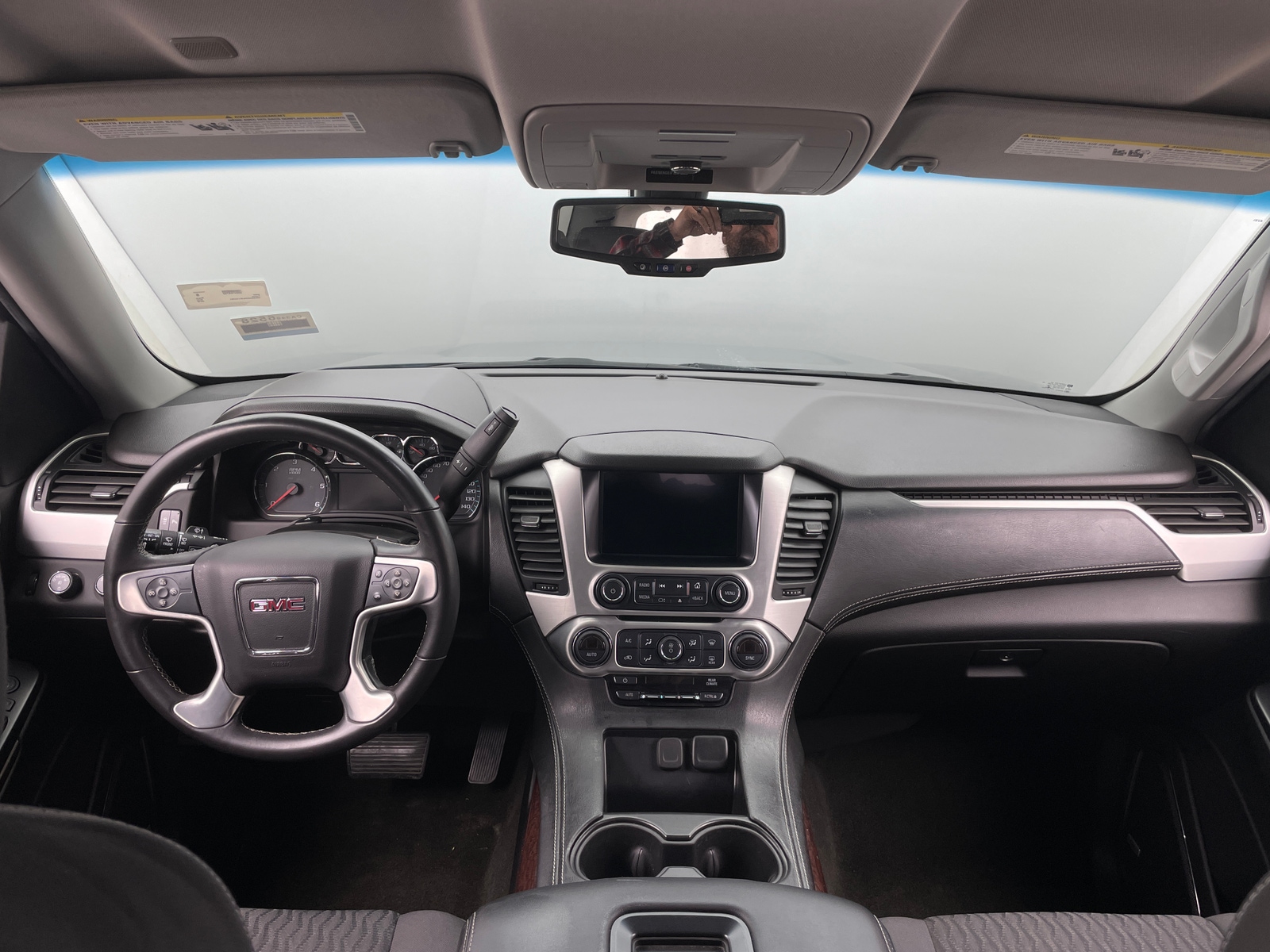Thumbnail: 2018 GMC Yukon - 3