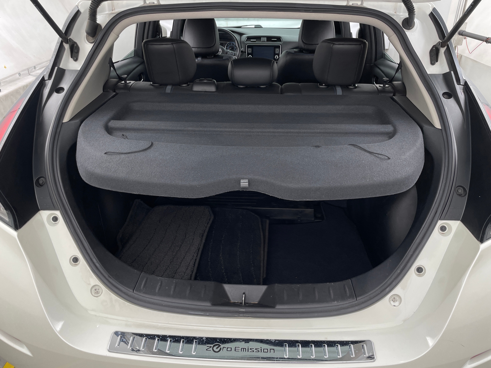 Thumbnail: 2020 Nissan Leaf - 7