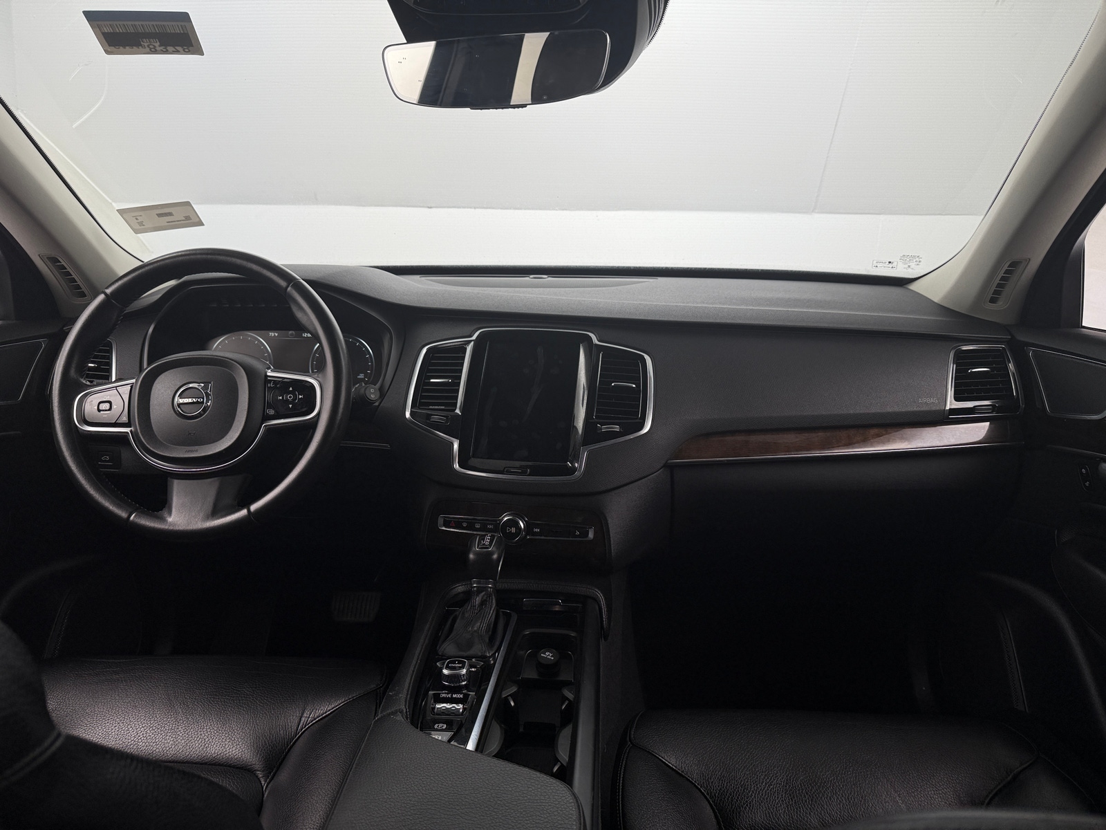 Thumbnail: 2016 Volvo XC90 - 2
