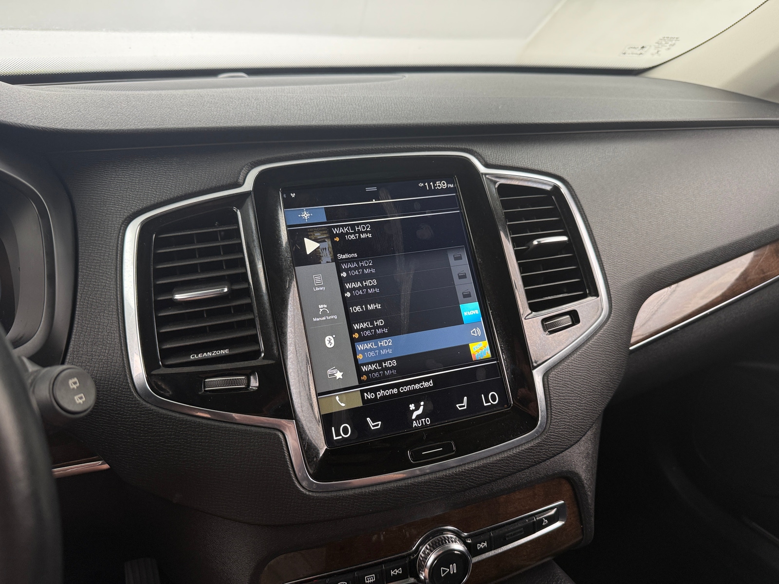 Thumbnail: 2016 Volvo XC90 - 3