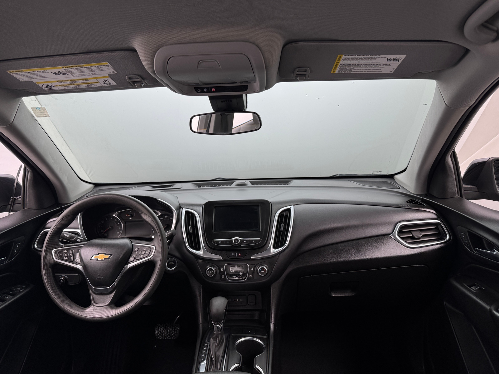 Thumbnail: 2022 Chevrolet Equinox - 3