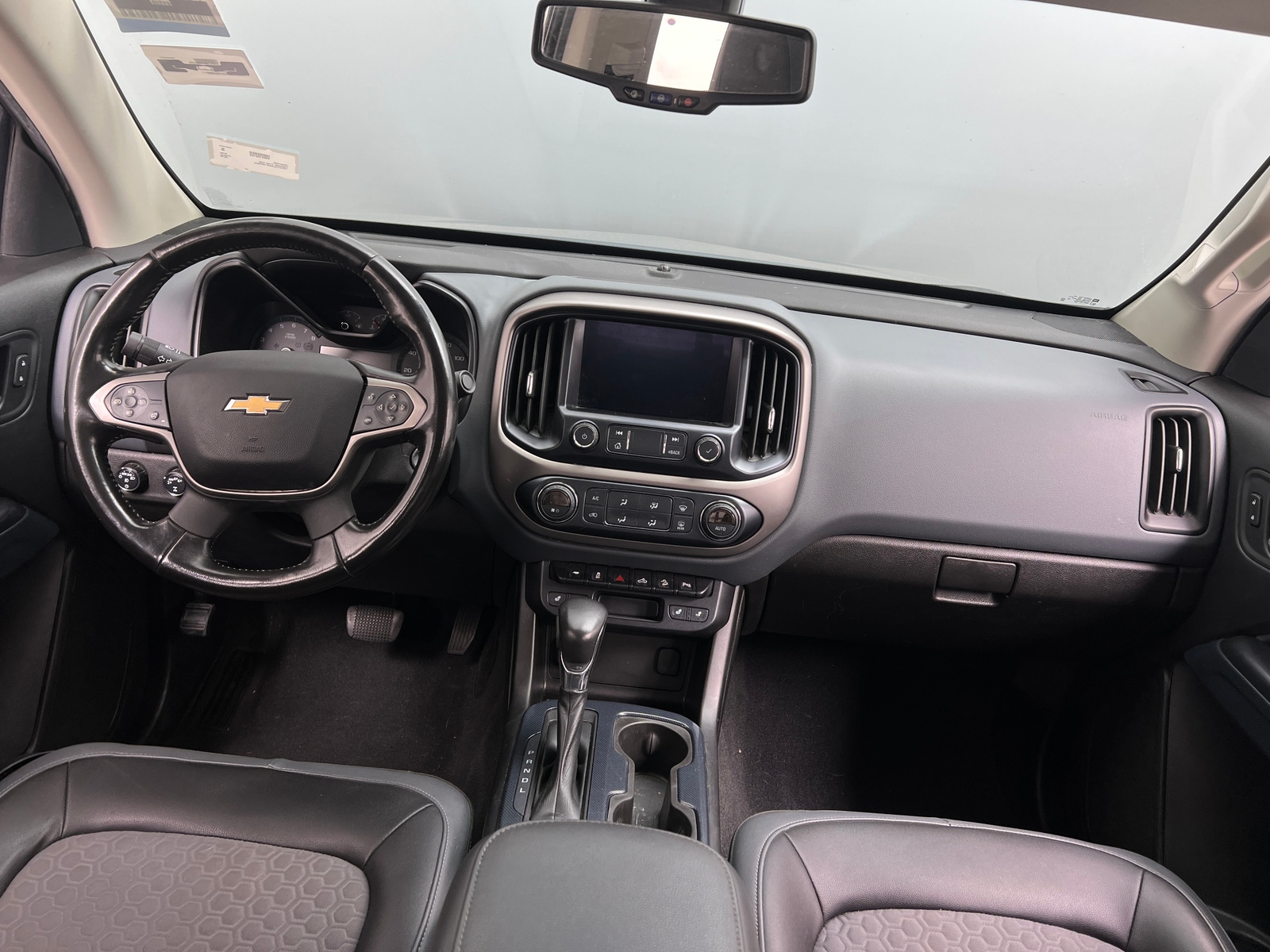 Thumbnail: 2019 Chevrolet Colorado - 3